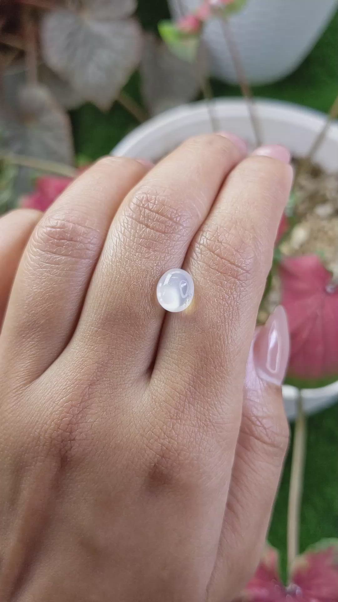 2.11 Ct. White Cabochon Moonstone from Ceylon (Sri Lanka) Size Video