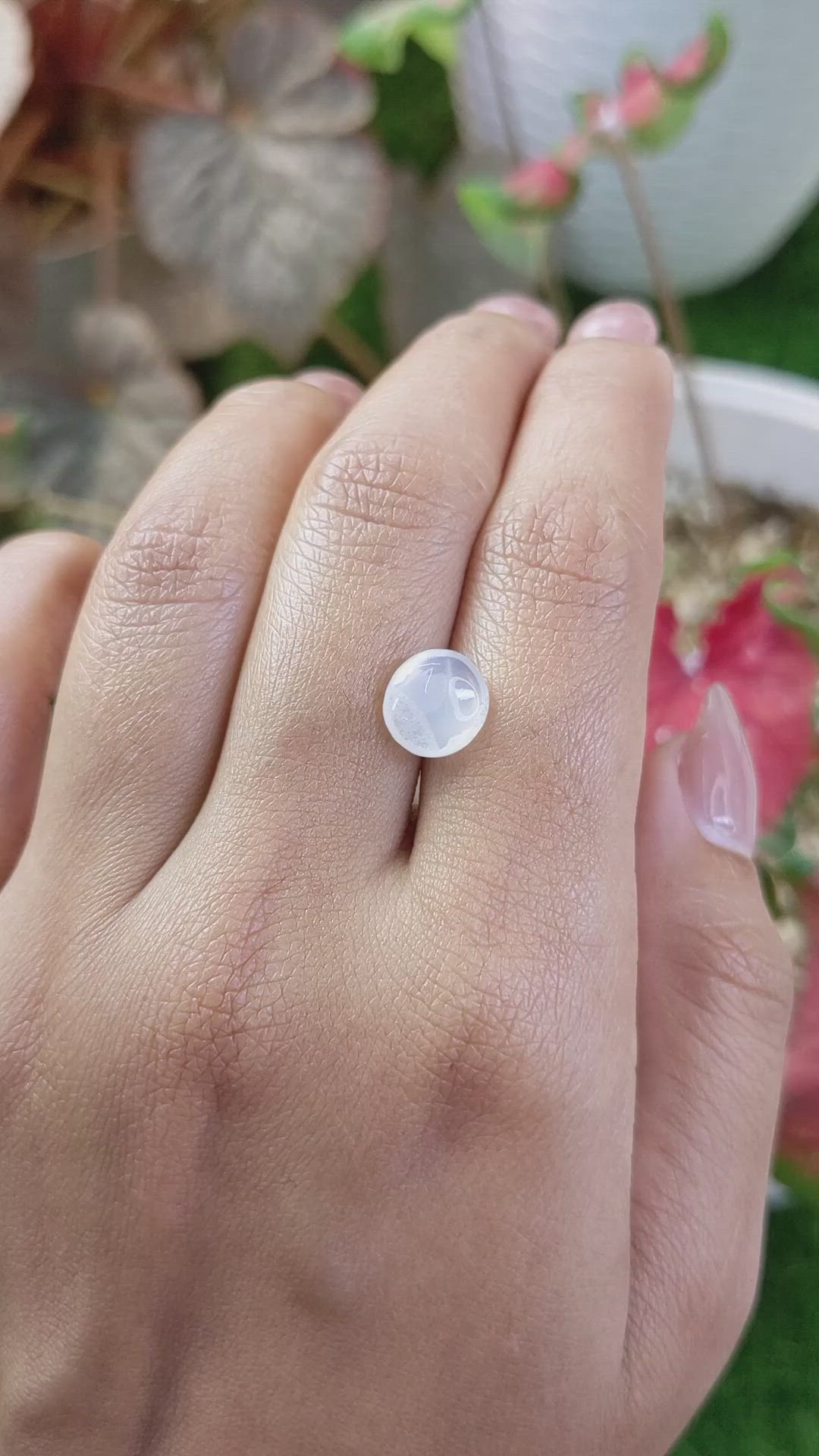 2.26 Ct. White Cabochon Moonstone from Ceylon (Sri Lanka) Size Video