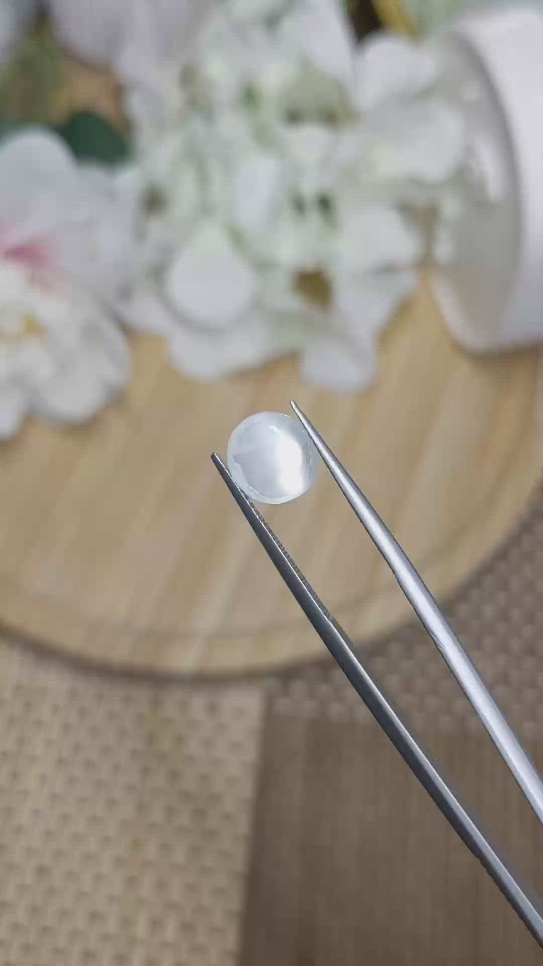 2.26 Ct. White Cabochon Moonstone from Ceylon (Sri Lanka) Size Video