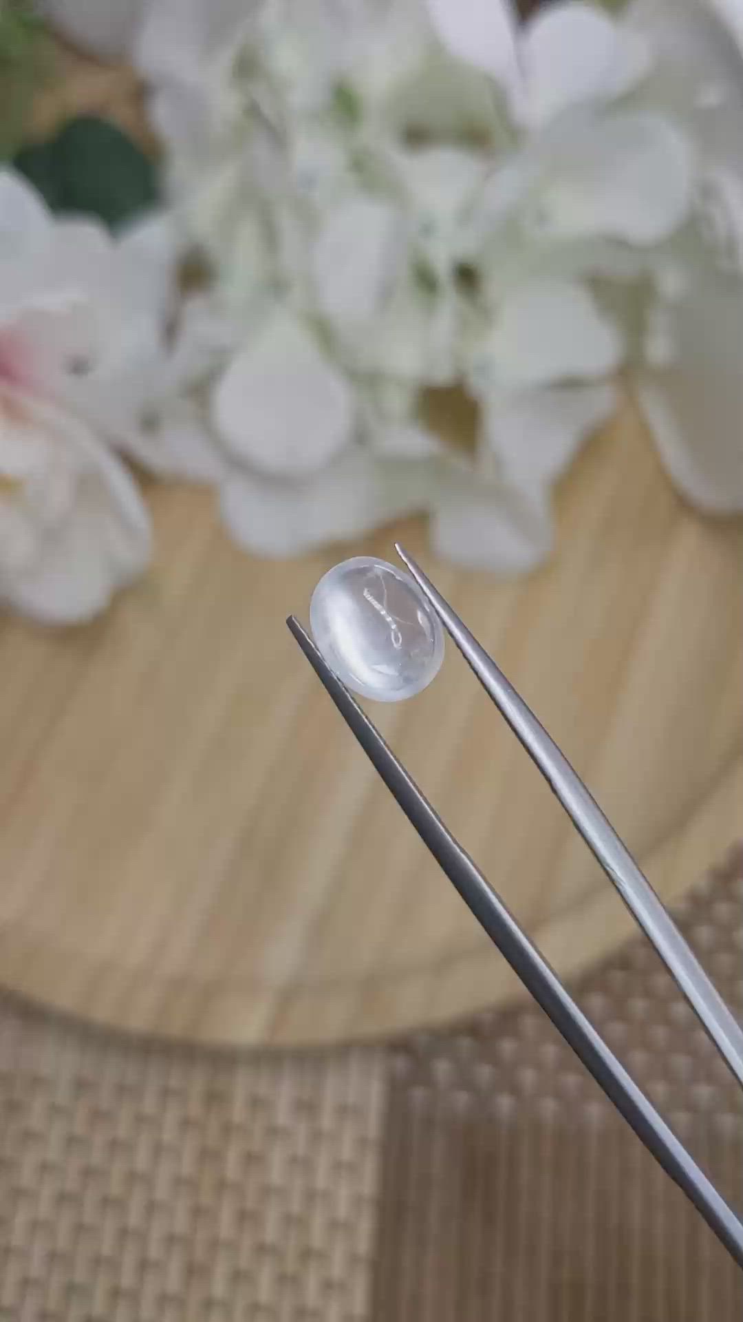 2.86 Ct. White Cabochon Moonstone from Ceylon (Sri Lanka) Size Video