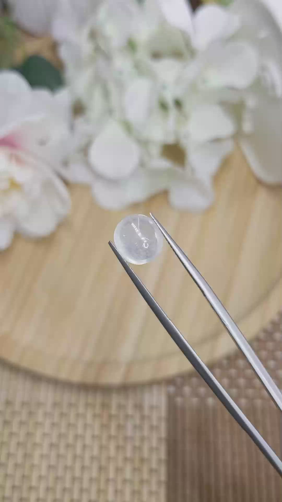 2.98 Ct. White Cabochon Moonstone from Ceylon (Sri Lanka) Size Video