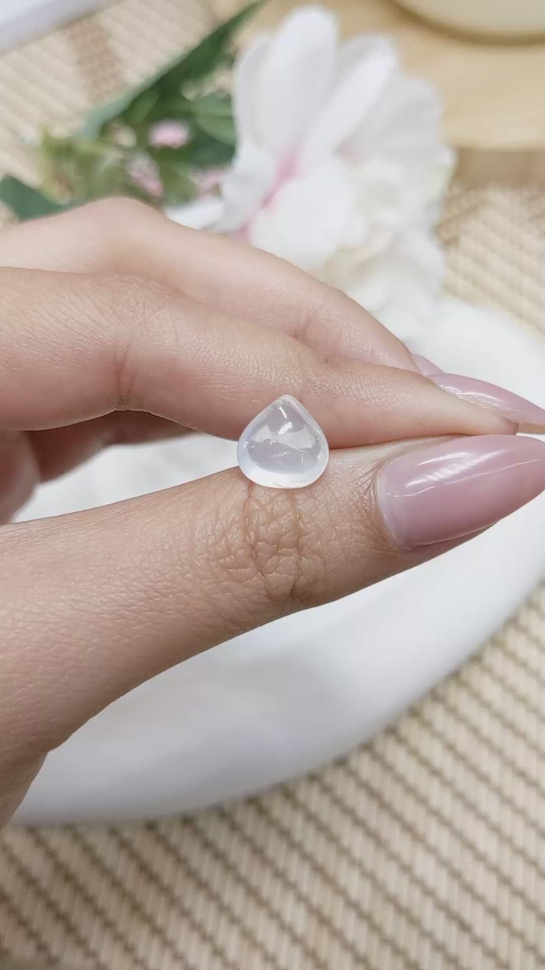 3.00 Ct. White Cabochon Moonstone from Ceylon (Sri Lanka) Size Video