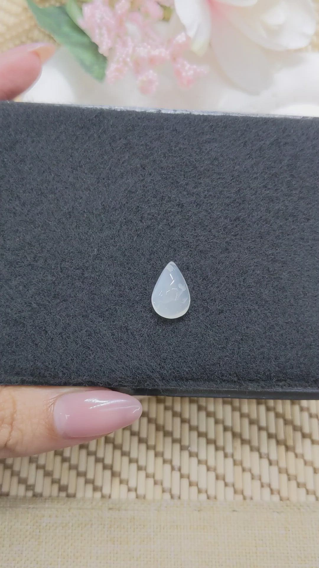 3.86 Ct. White Cabochon Moonstone from Ceylon (Sri Lanka) Size Video