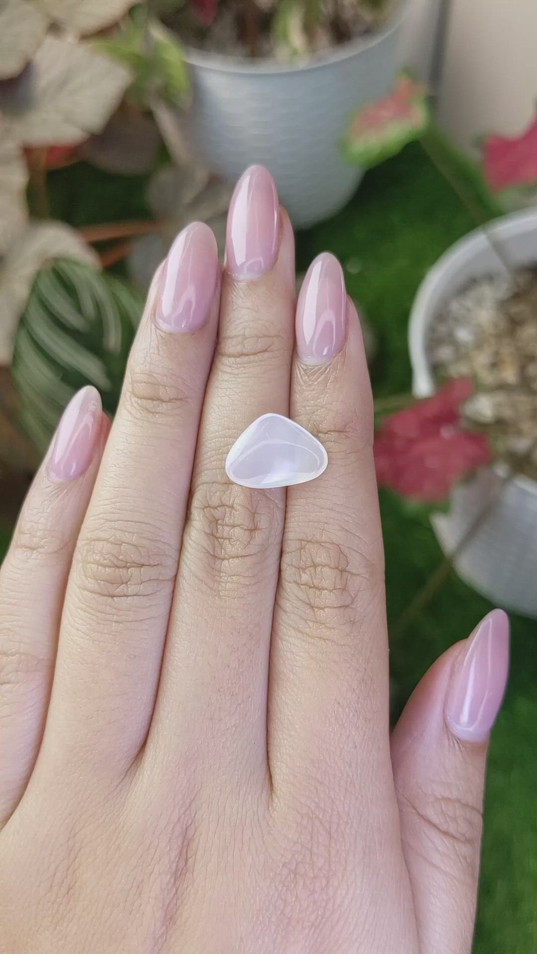 3.92 Ct. White Cabochon Moonstone from Ceylon (Sri Lanka) Size Video