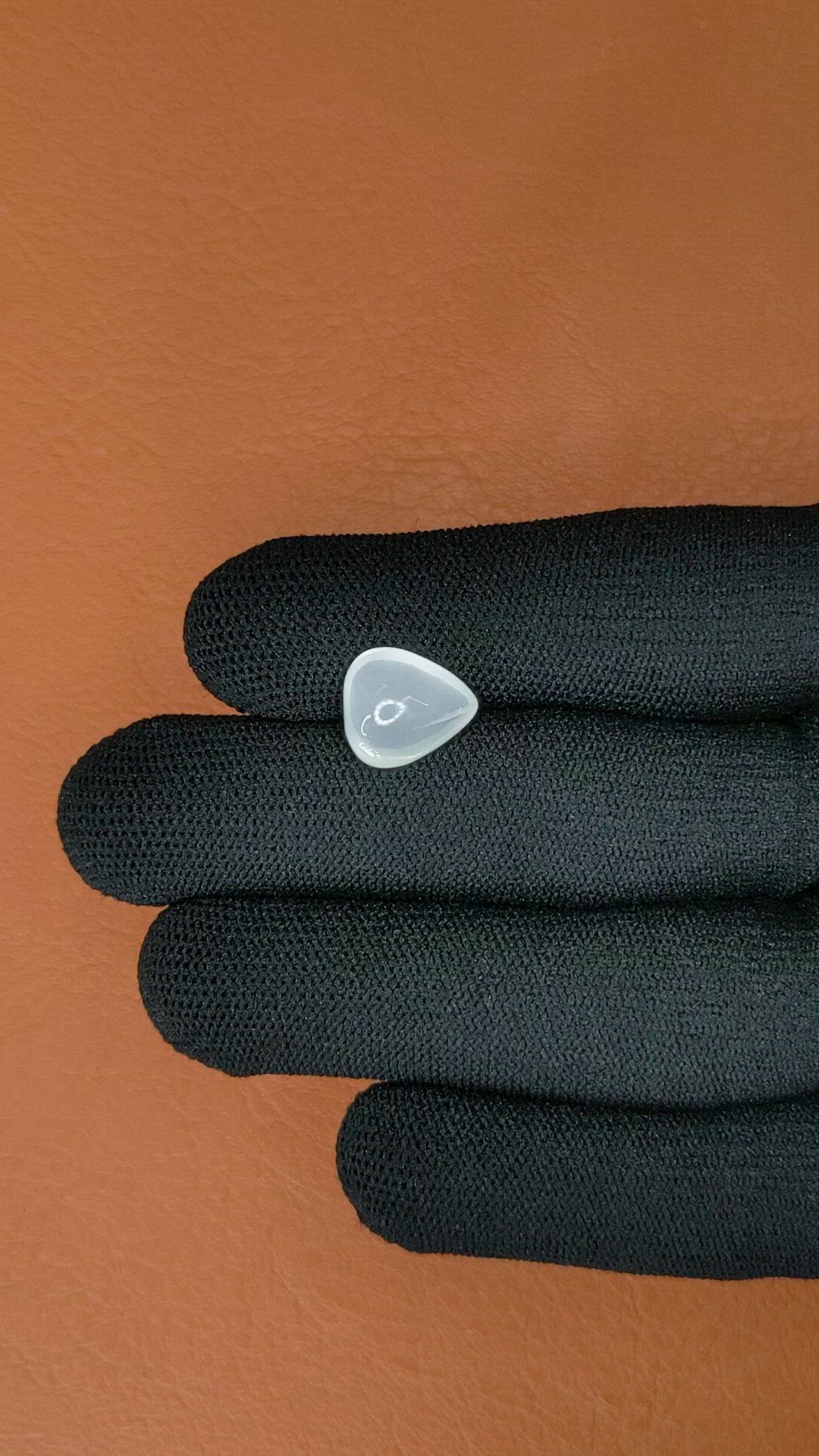 3.98 Ct. White Cabochon Moonstone from Ceylon (Sri Lanka) Size Video