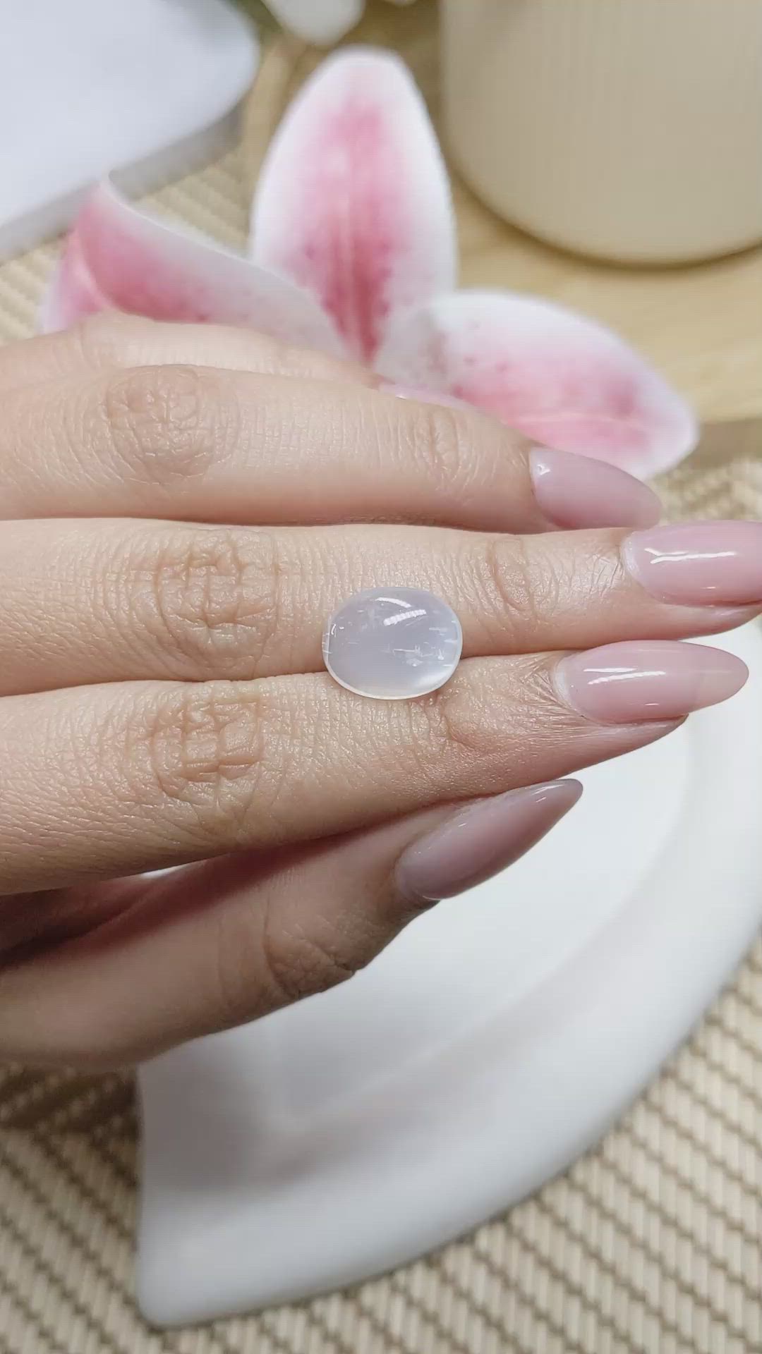 4.35 Ct. White Cabochon Moonstone from Ceylon (Sri Lanka) Size Video
