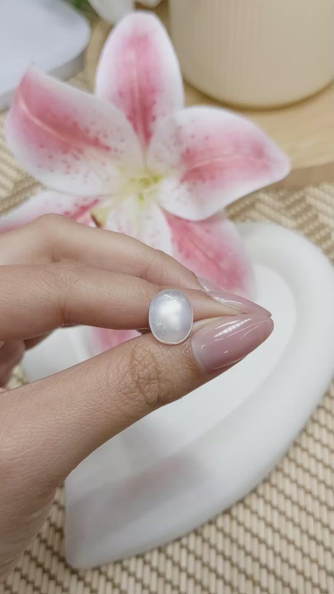 4.35 Ct. White Cabochon Moonstone from Ceylon (Sri Lanka) Size Video