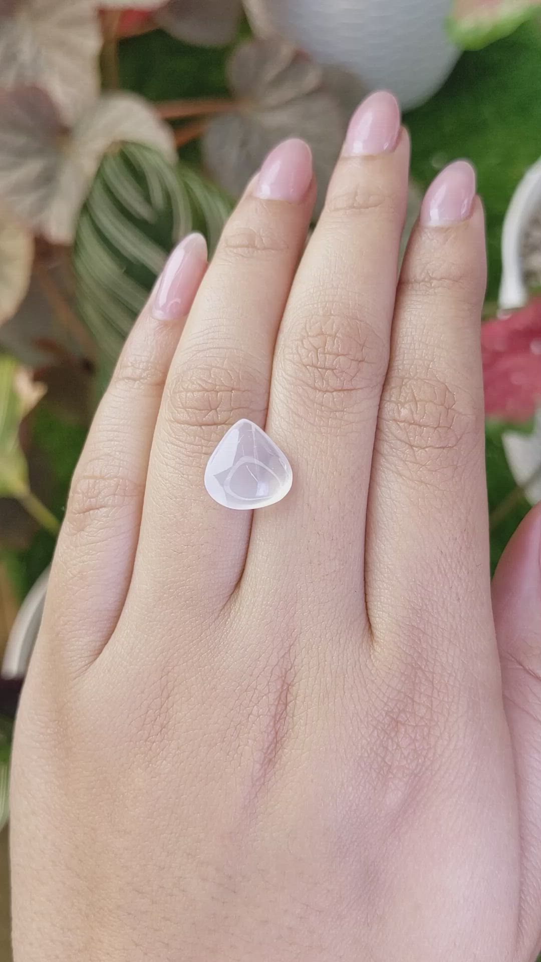 4.67 Ct. White Cabochon Moonstone from Ceylon (Sri Lanka) Size Video