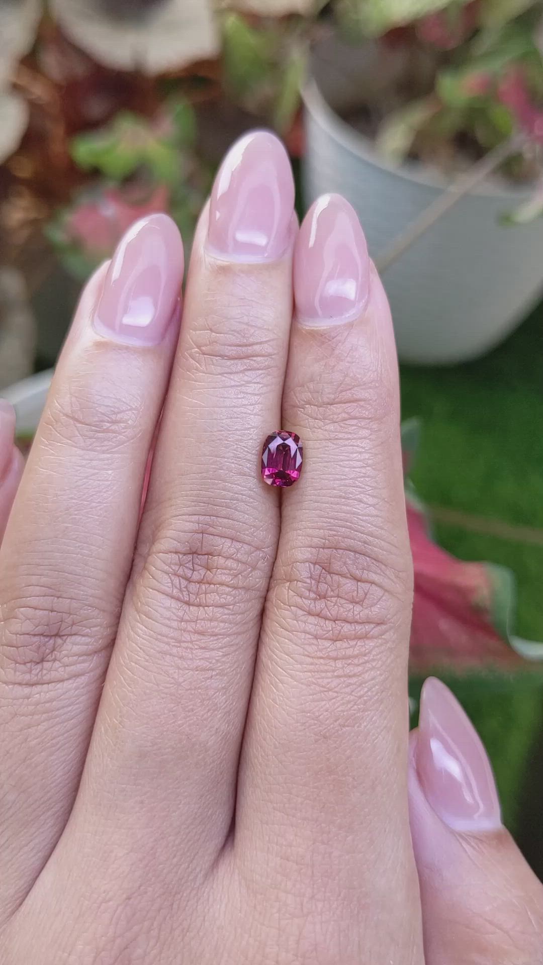 0.93 Ct. Purplish Red Rhodolite Garnet from Ceylon (Sri Lanka) Size Video