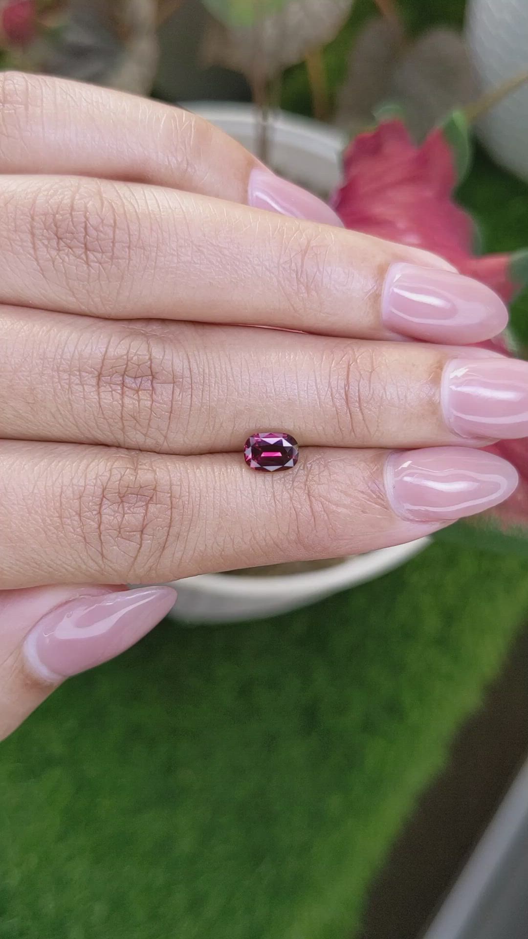 0.93 Ct. Purplish Red Rhodolite Garnet from Ceylon (Sri Lanka) Size Video