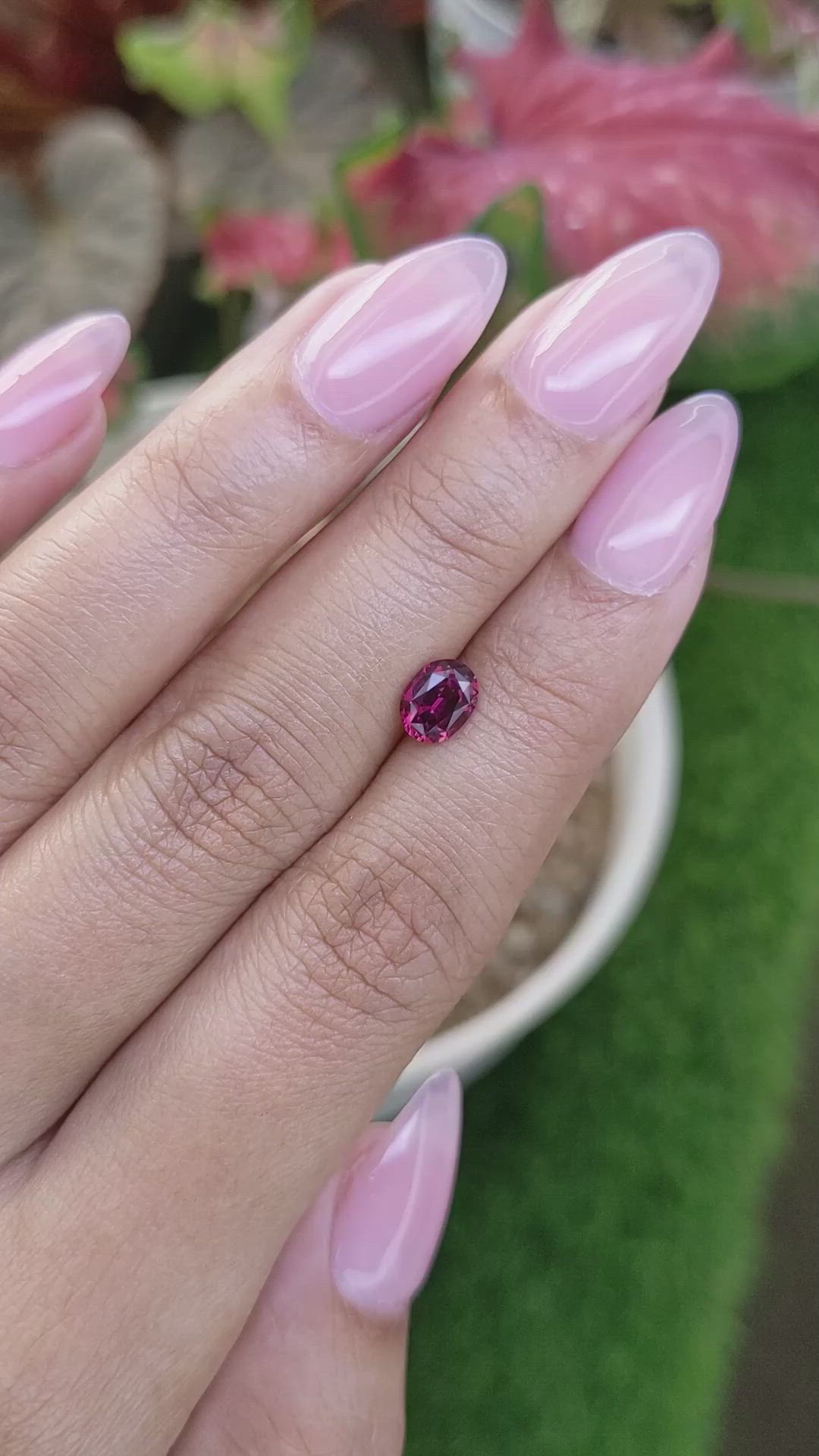 0.97 Ct. Pinkish Purple Rhodolite Garnet from Ceylon (Sri Lanka) Size Video