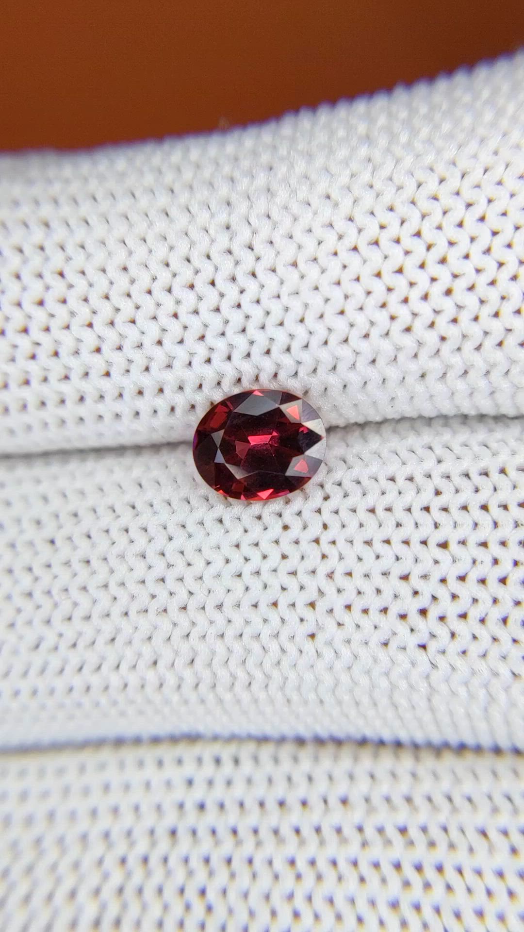 0.97 Ct. Red Rhodolite Garnet from Ceylon (Sri Lanka) Size Video