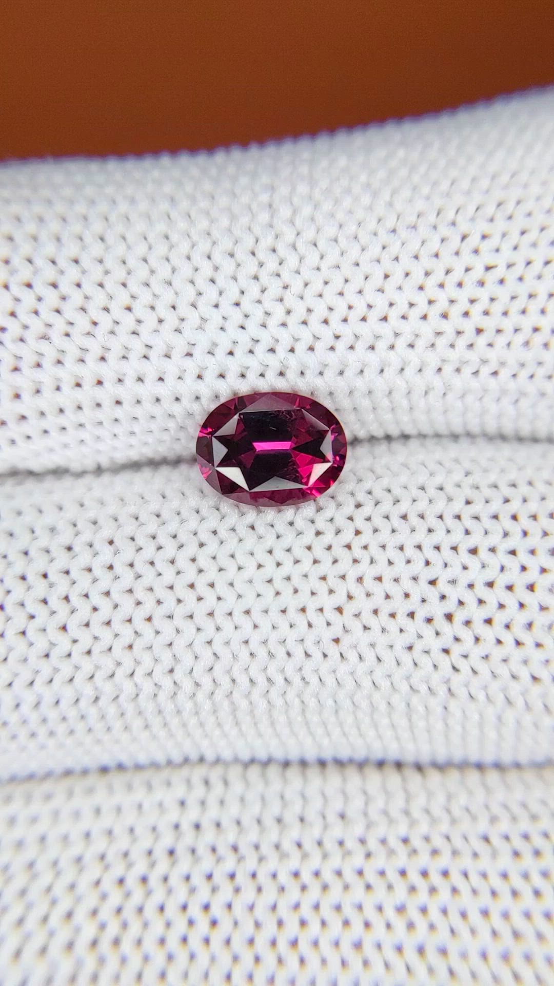 1.34 Ct. Pinkish Purple Rhodolite Garnet from Ceylon (Sri Lanka) Size Video