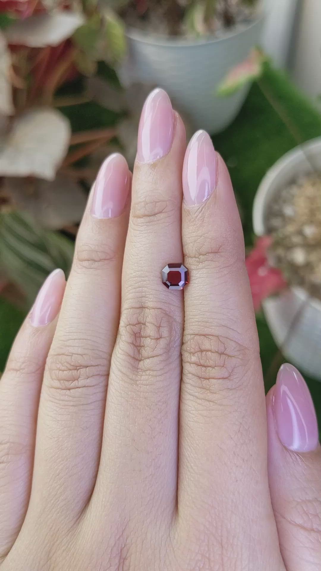 0.89 Ct. Red Garnet from Ceylon (Sri Lanka) Size Video