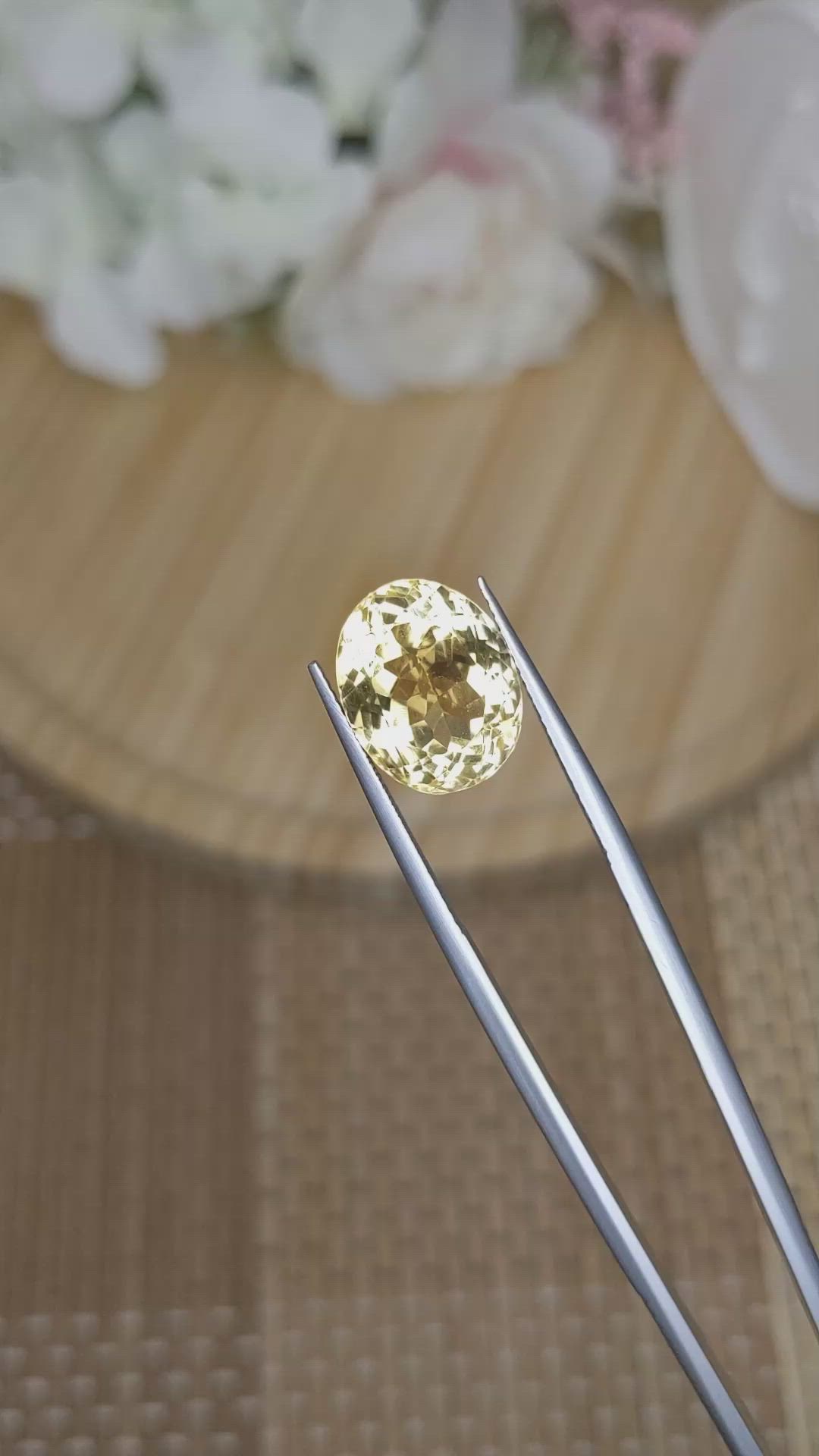 8.85 Ct. Yellow Citrine from Ceylon (Sri Lanka) Size Video