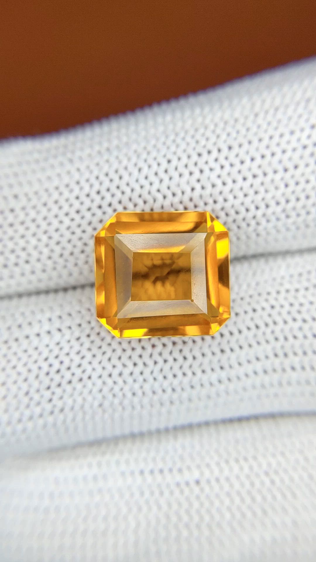 8.57 Ct. Yellowish Orange Citrine from Ceylon (Sri Lanka) Size Video