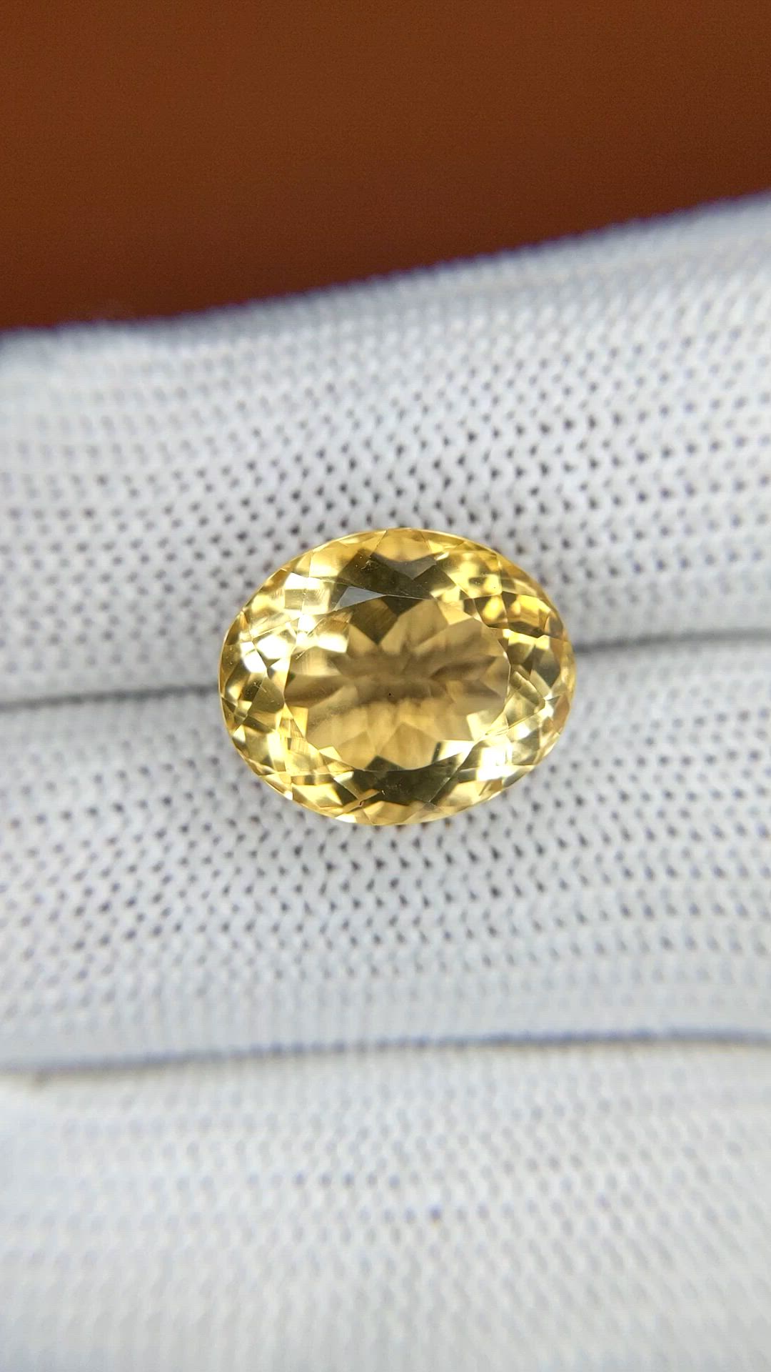 8.86 Ct. Yellow Citrine from Ceylon (Sri Lanka) Size Video