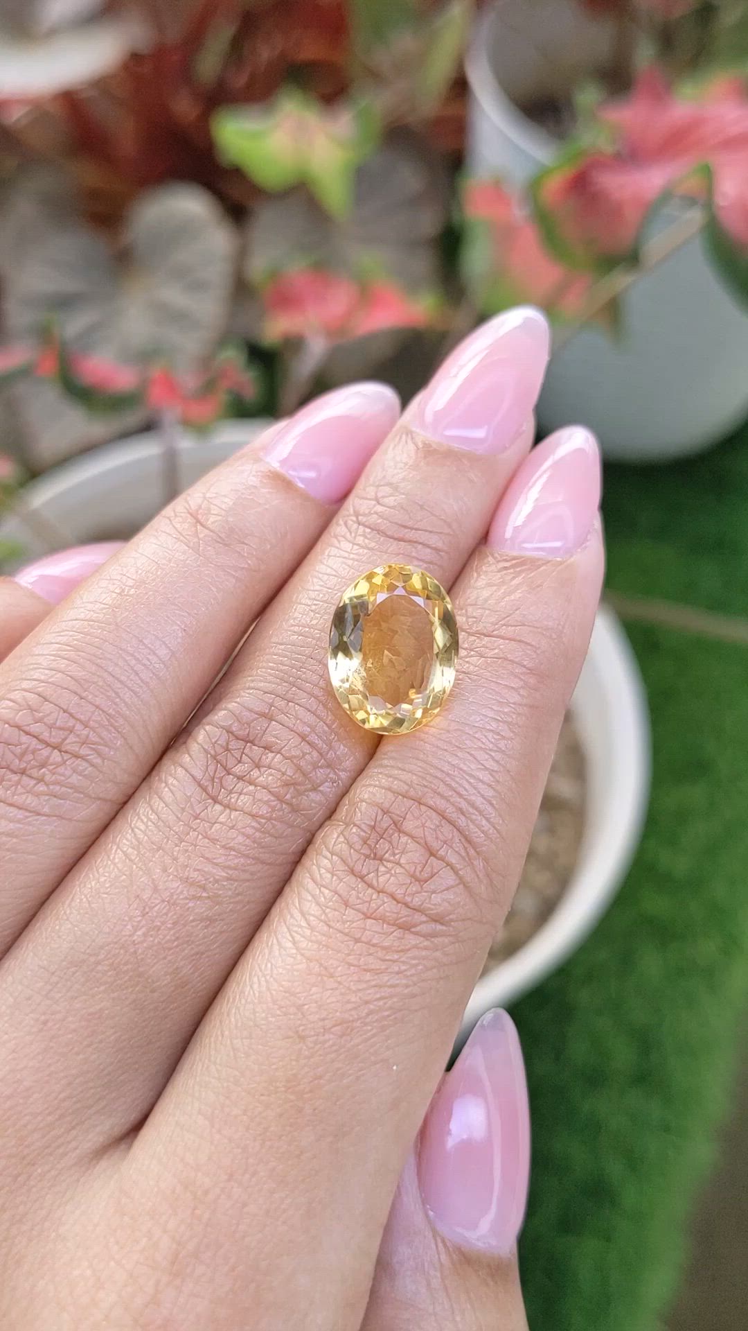 7.00 Ct. Yellow Citrine from Ceylon (Sri Lanka) Size Video