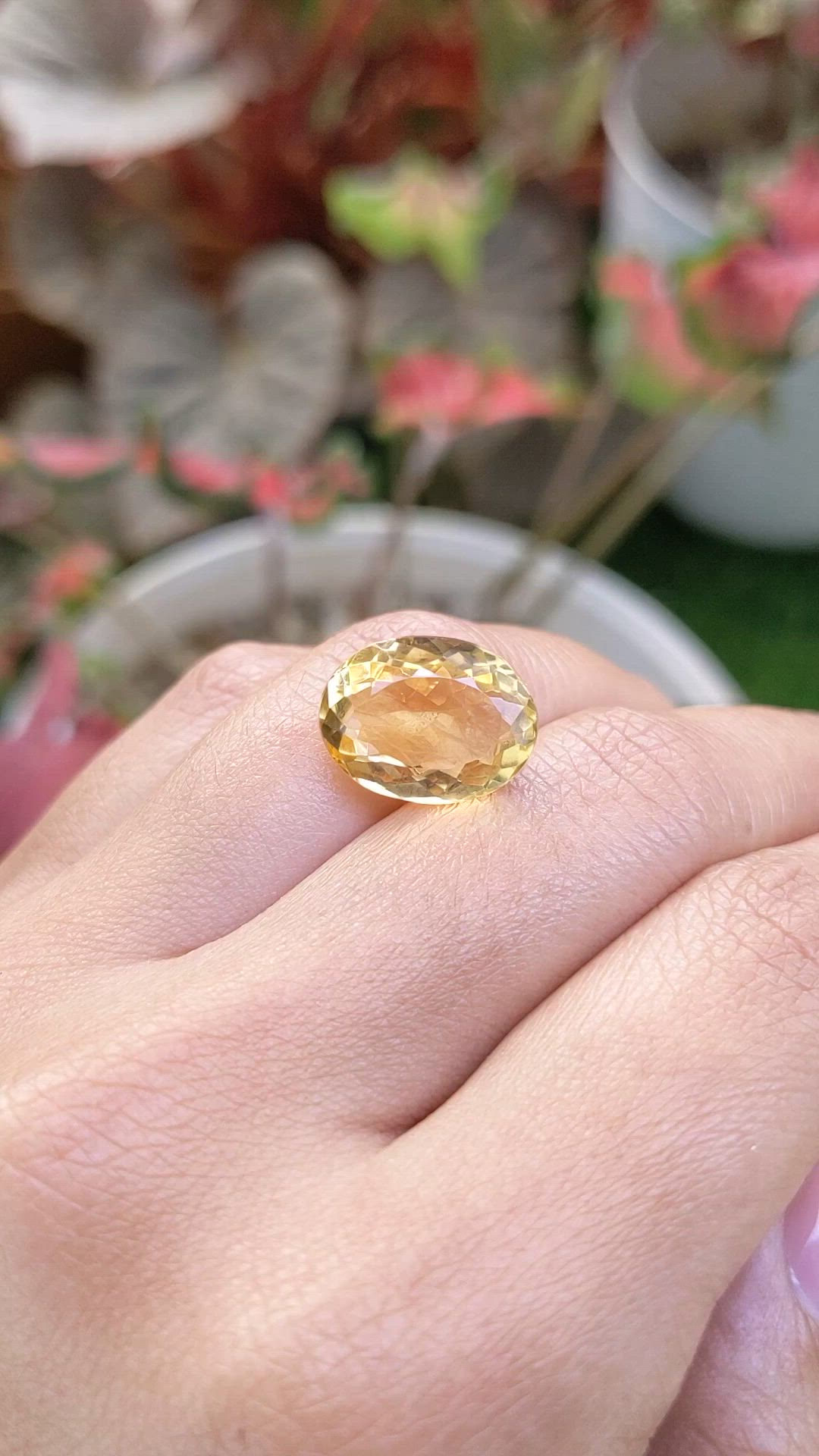 7.00 Ct. Yellow Citrine from Ceylon (Sri Lanka) Size Video