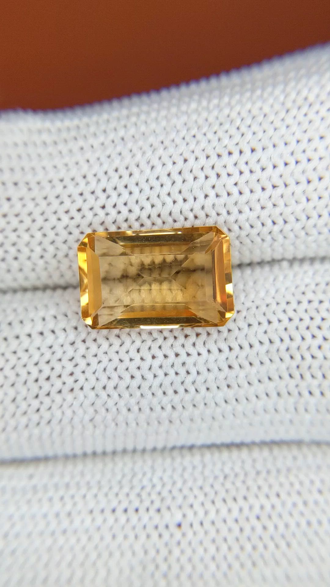 4.88 Ct. Yellow Citrine from Ceylon (Sri Lanka) Size Video