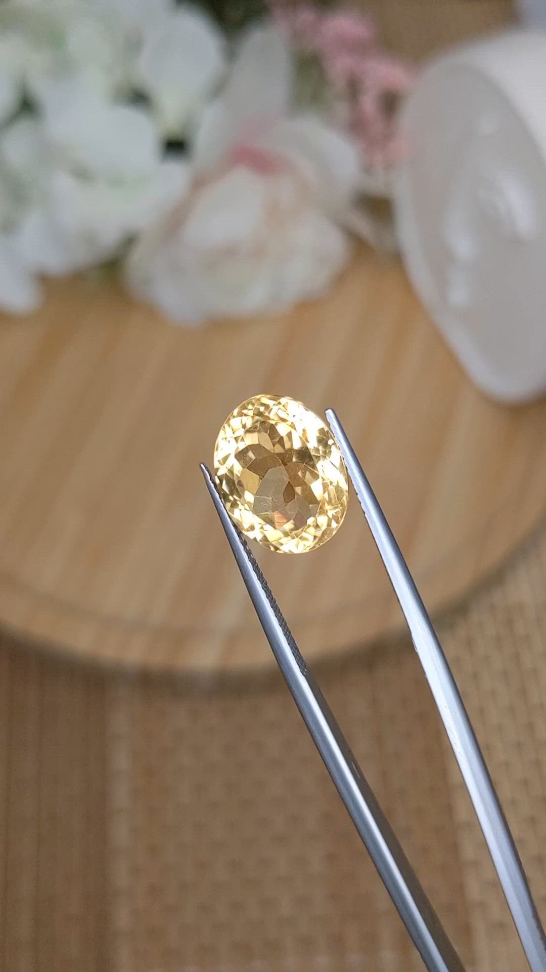 7.90 Ct. Yellow Citrine from Ceylon (Sri Lanka) Size Video