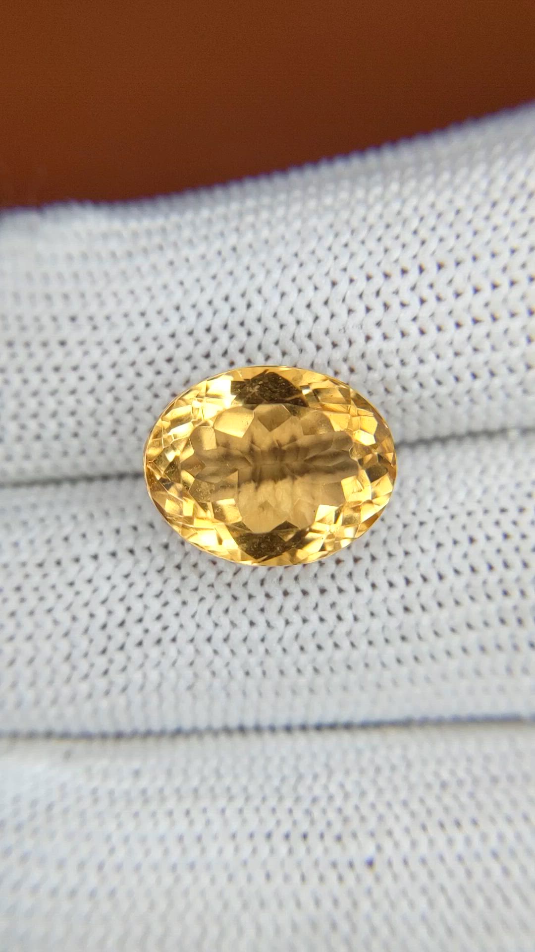 7.90 Ct. Yellow Citrine from Ceylon (Sri Lanka) Size Video
