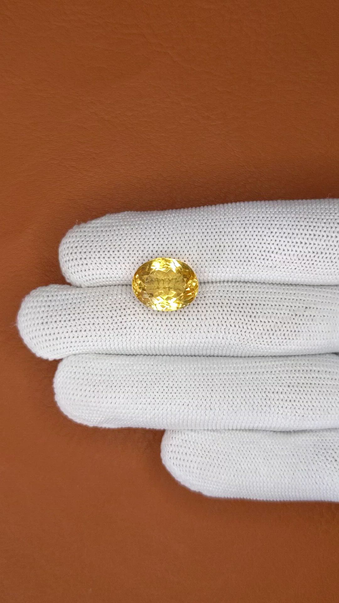 9.55 Ct. Yellow Citrine from Ceylon (Sri Lanka) Size Video