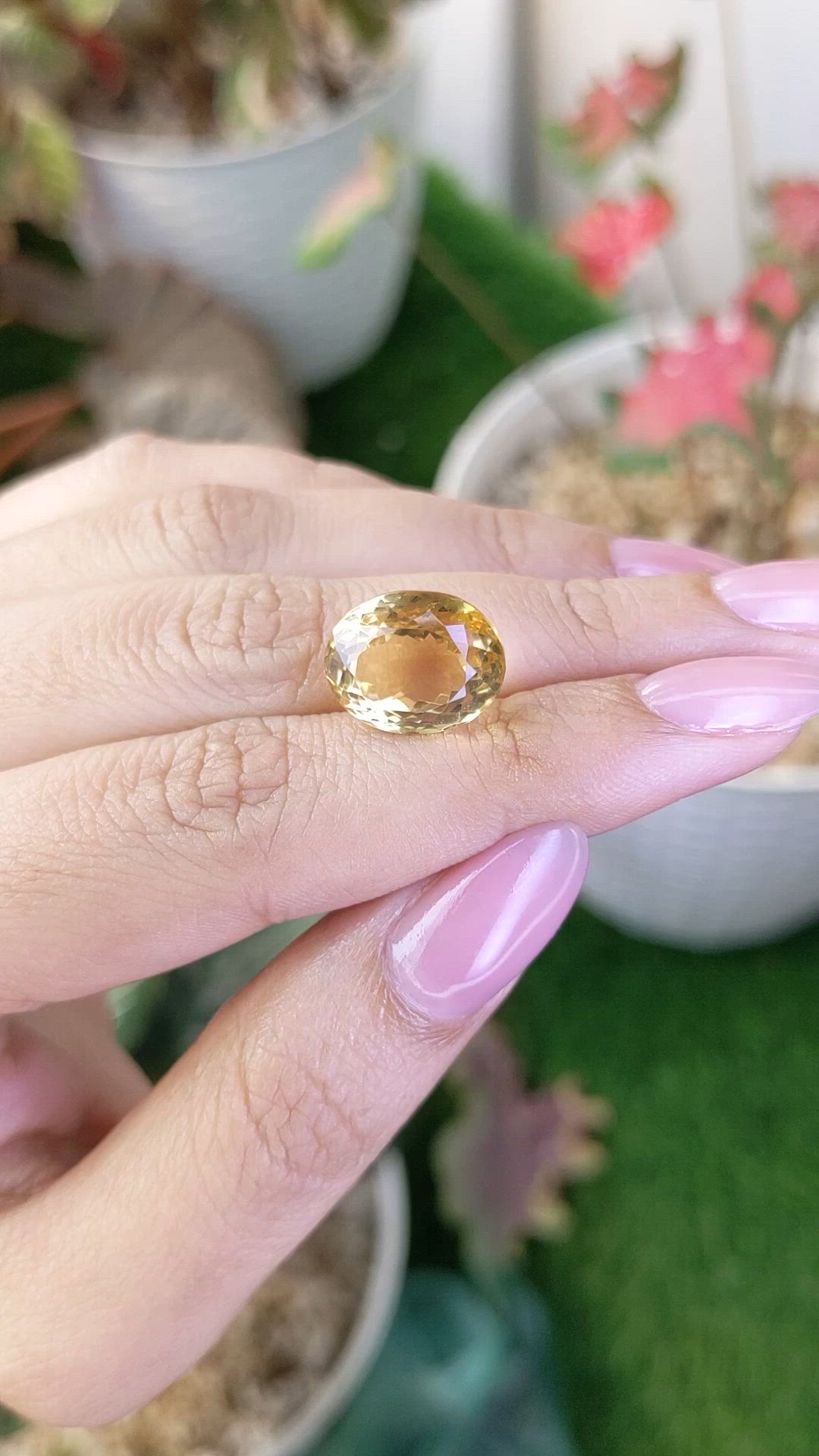9.55 Ct. Yellow Citrine from Ceylon (Sri Lanka) Size Video
