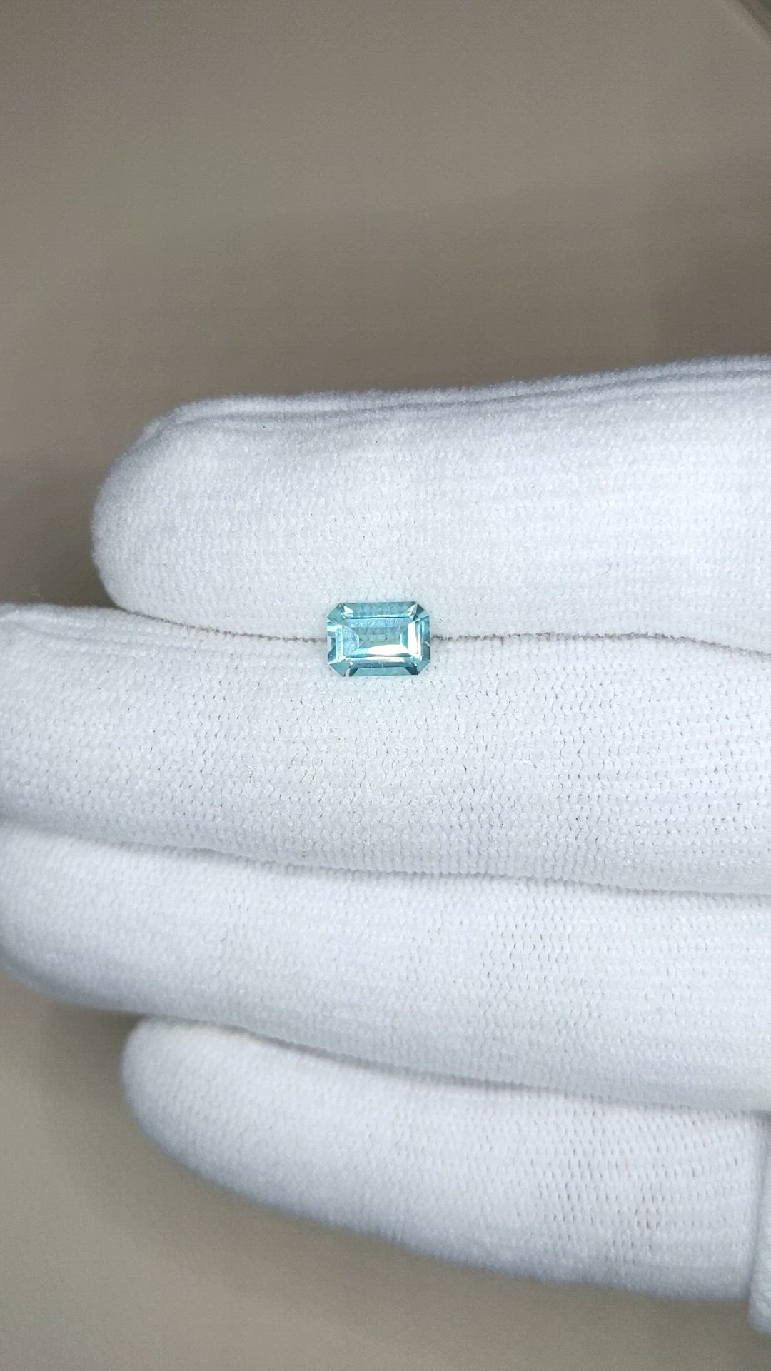 0.75 Ct. Blue Aquamarine from Mozambique Size Video