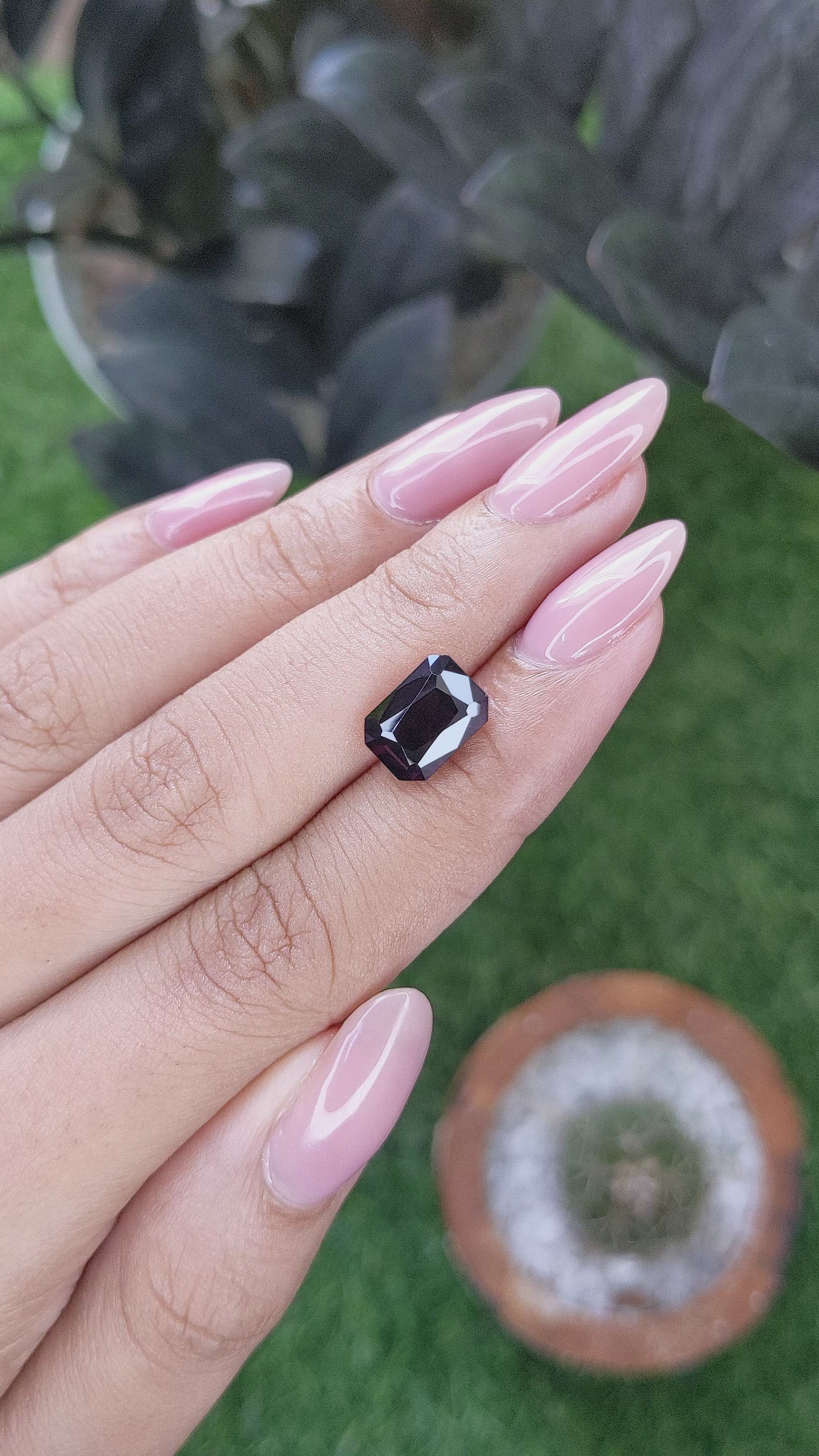 3.89 Ct. Pinkish Purple Spinel from Ceylon (Sri Lanka) Size Video