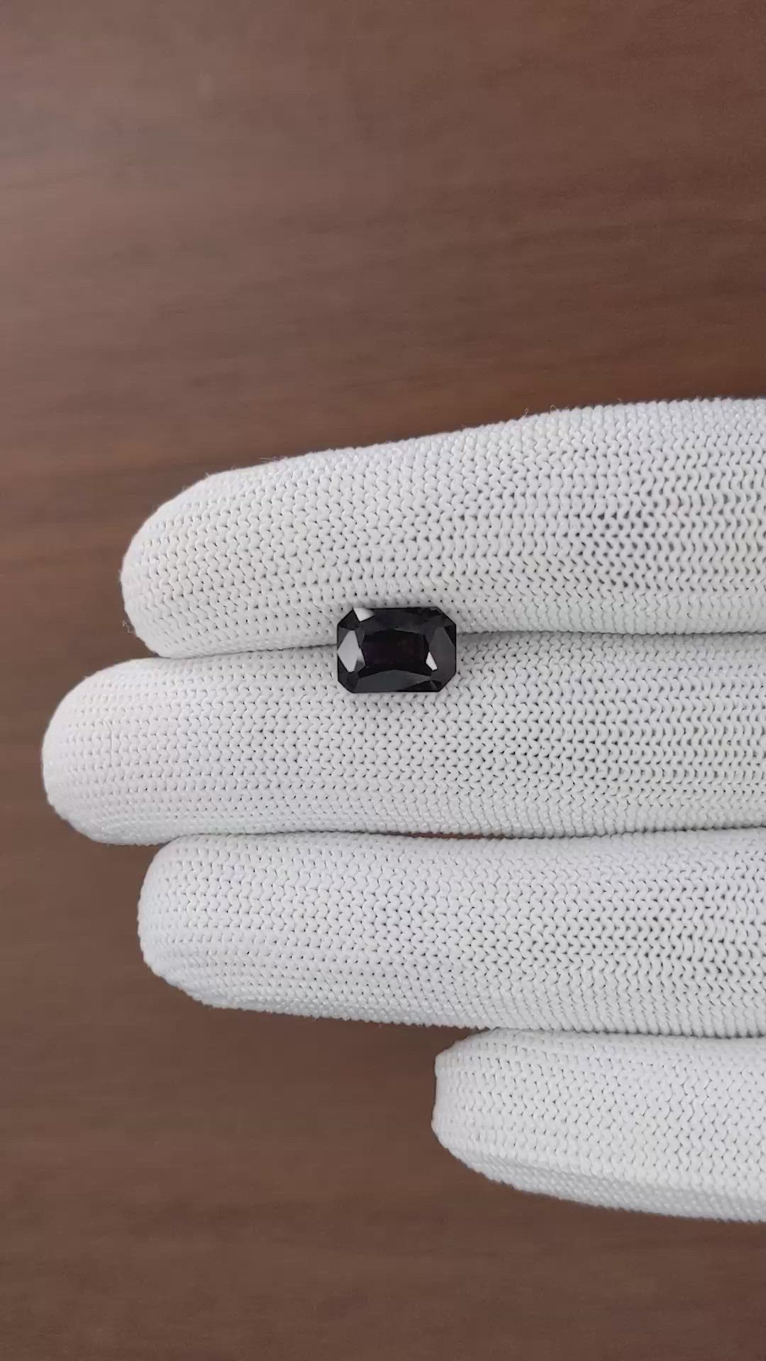 3.89 Ct. Pinkish Purple Spinel from Ceylon (Sri Lanka) Size Video
