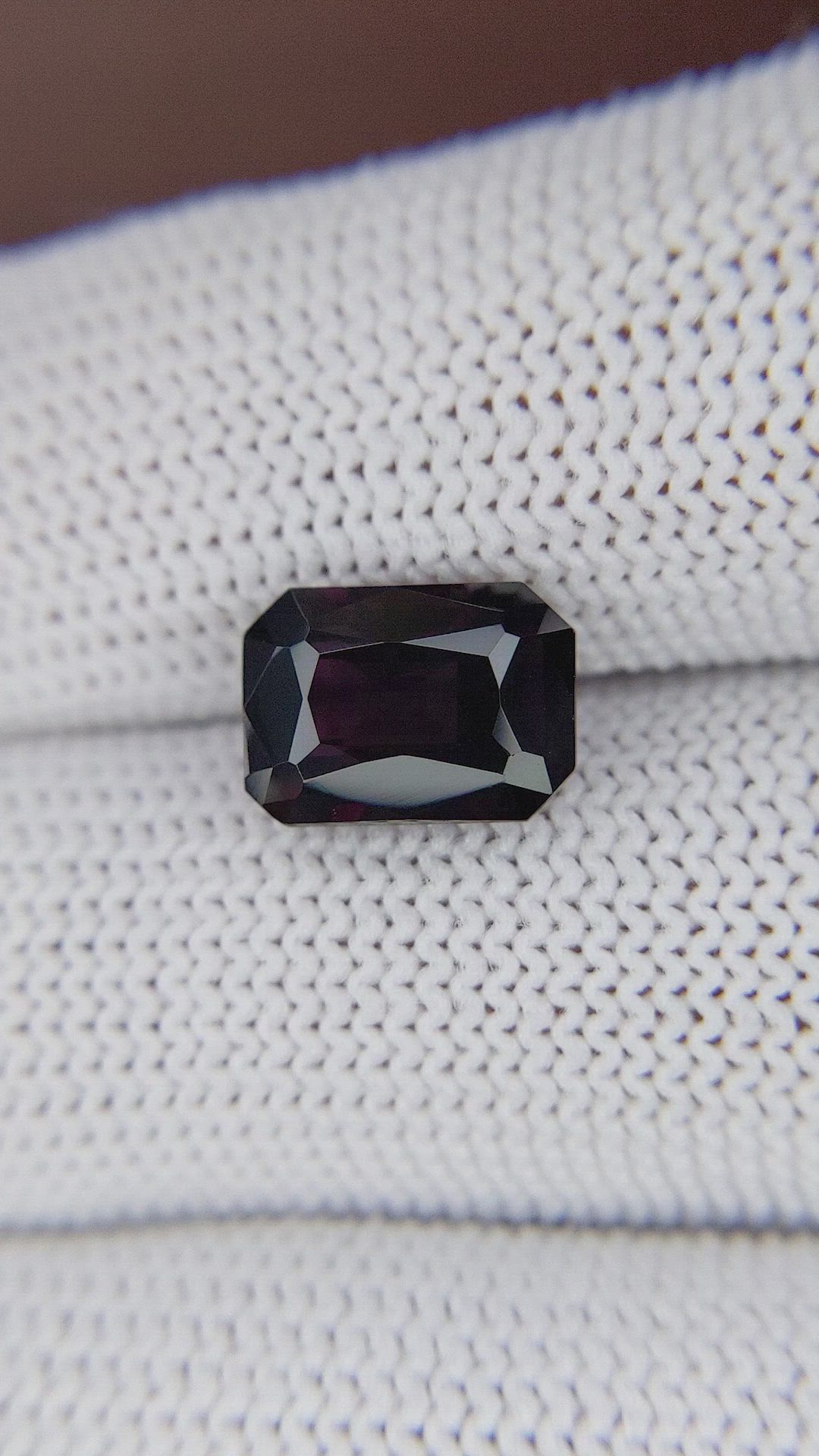 3.89 Ct. Pinkish Purple Spinel from Ceylon (Sri Lanka) Size Video