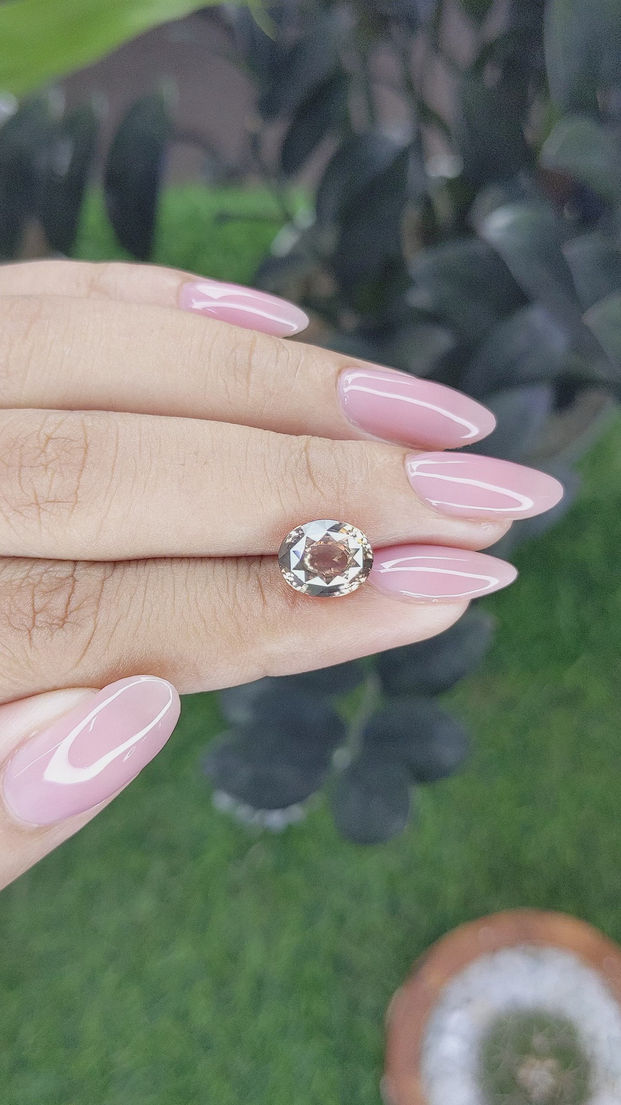 4.17 Ct. Brown Zircon from Ceylon (Sri Lanka) Size Video