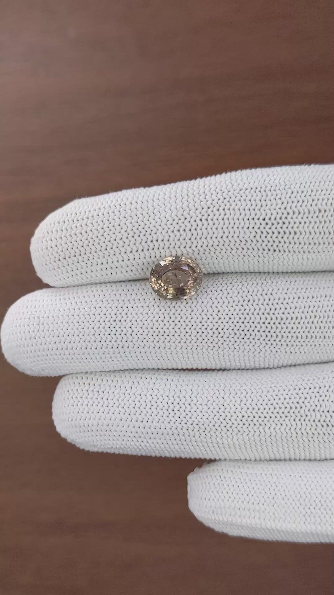 4.17 Ct. Brown Zircon from Ceylon (Sri Lanka) Size Video