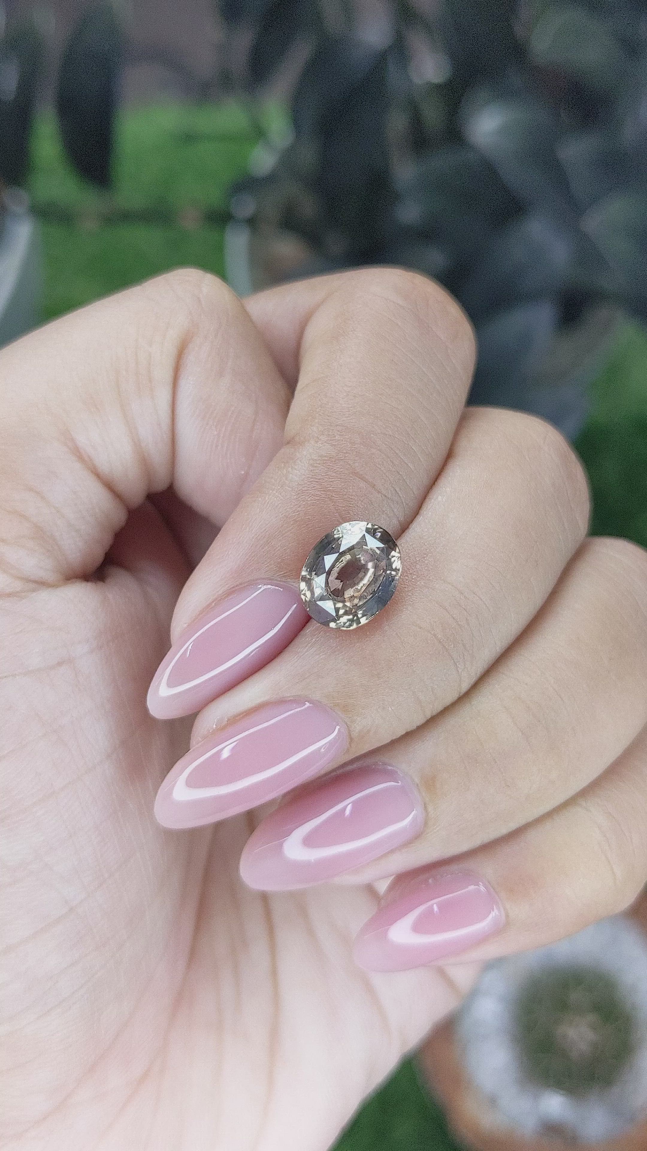 4.17 Ct. Brown Zircon from Ceylon (Sri Lanka) Size Video