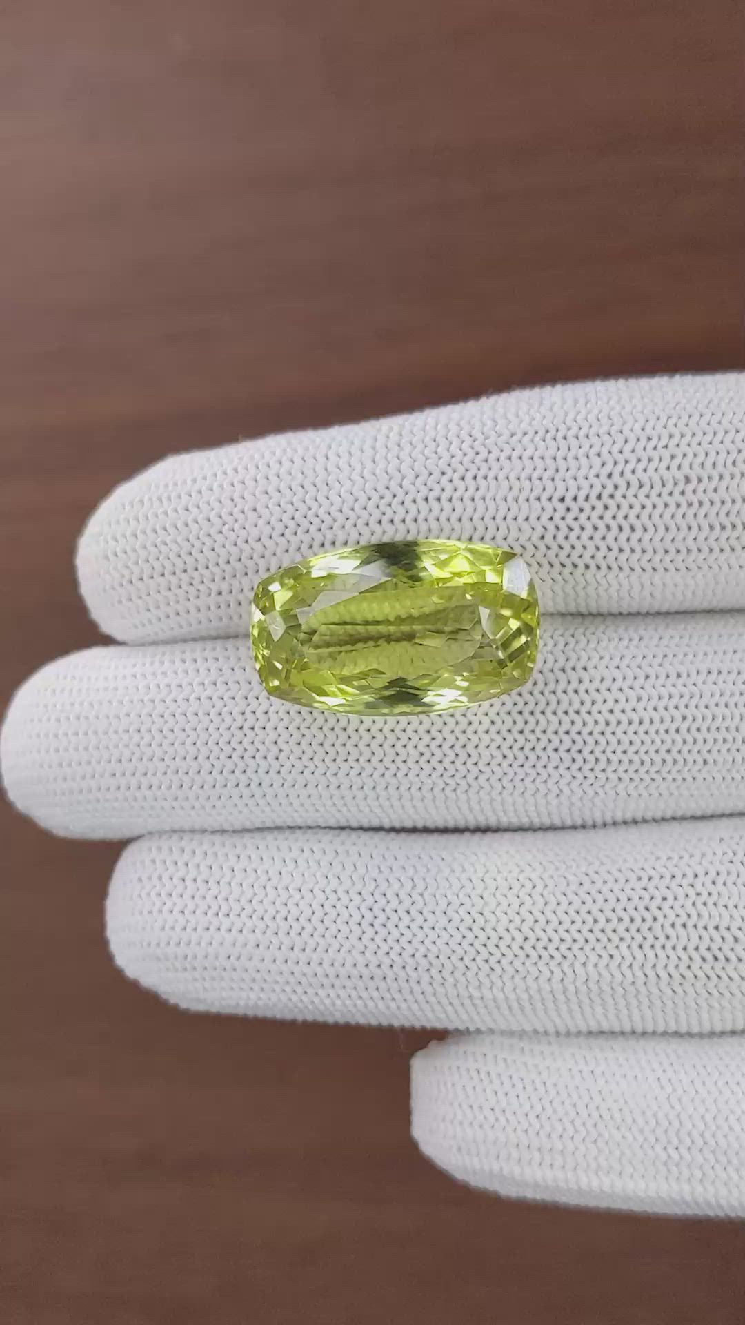 23.94 Ct. Yellowish Green Citrine from Ceylon (Sri Lanka) Size Video