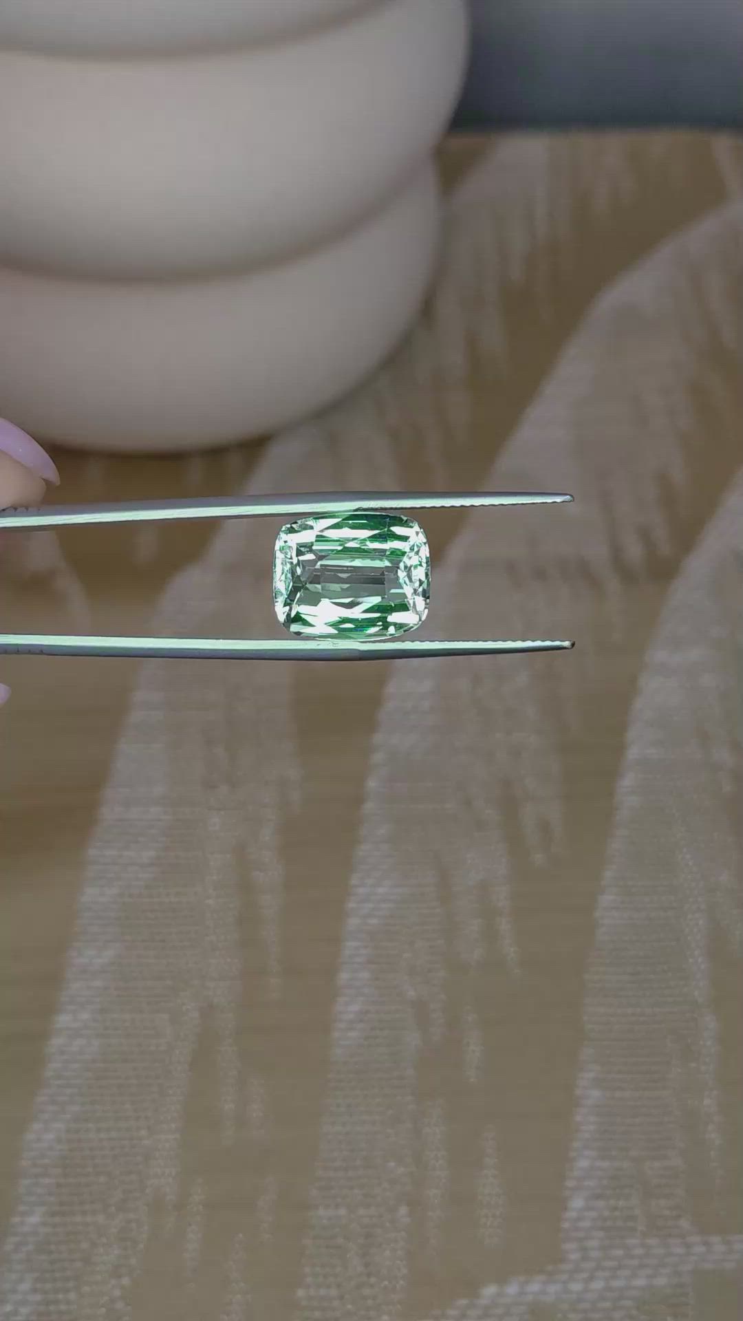 10.90 Ct. Green Beryl from Ceylon (Sri Lanka) Size Video