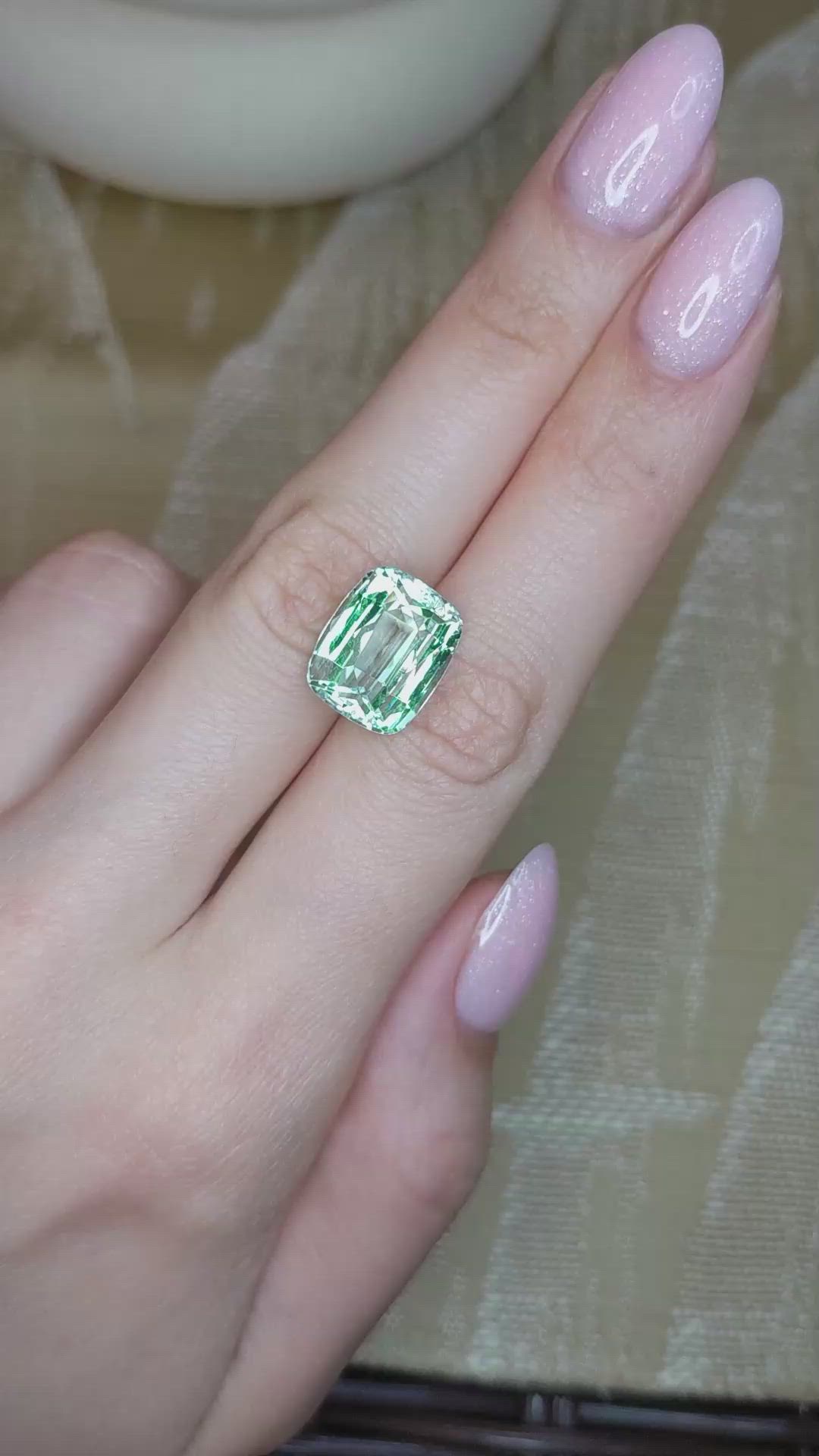 10.90 Ct. Green Beryl from Ceylon (Sri Lanka) Size Video