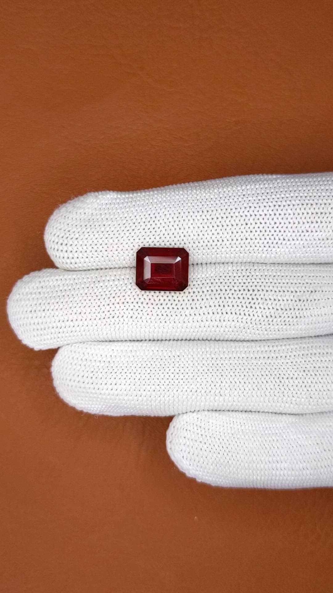 4.48 Ct. Red Almandine Garnet from Ceylon (Sri Lanka) Size Video