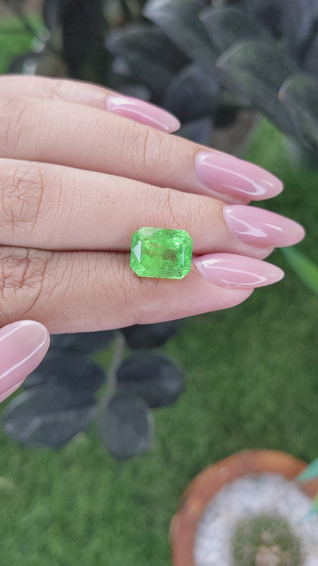 5.68 Ct. Tsavorite Garnet from Tanzania Size Video