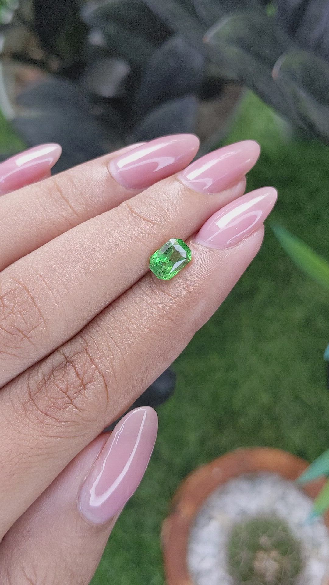 1.32 Ct. Tsavorite Garnet from Tanzania Size Video