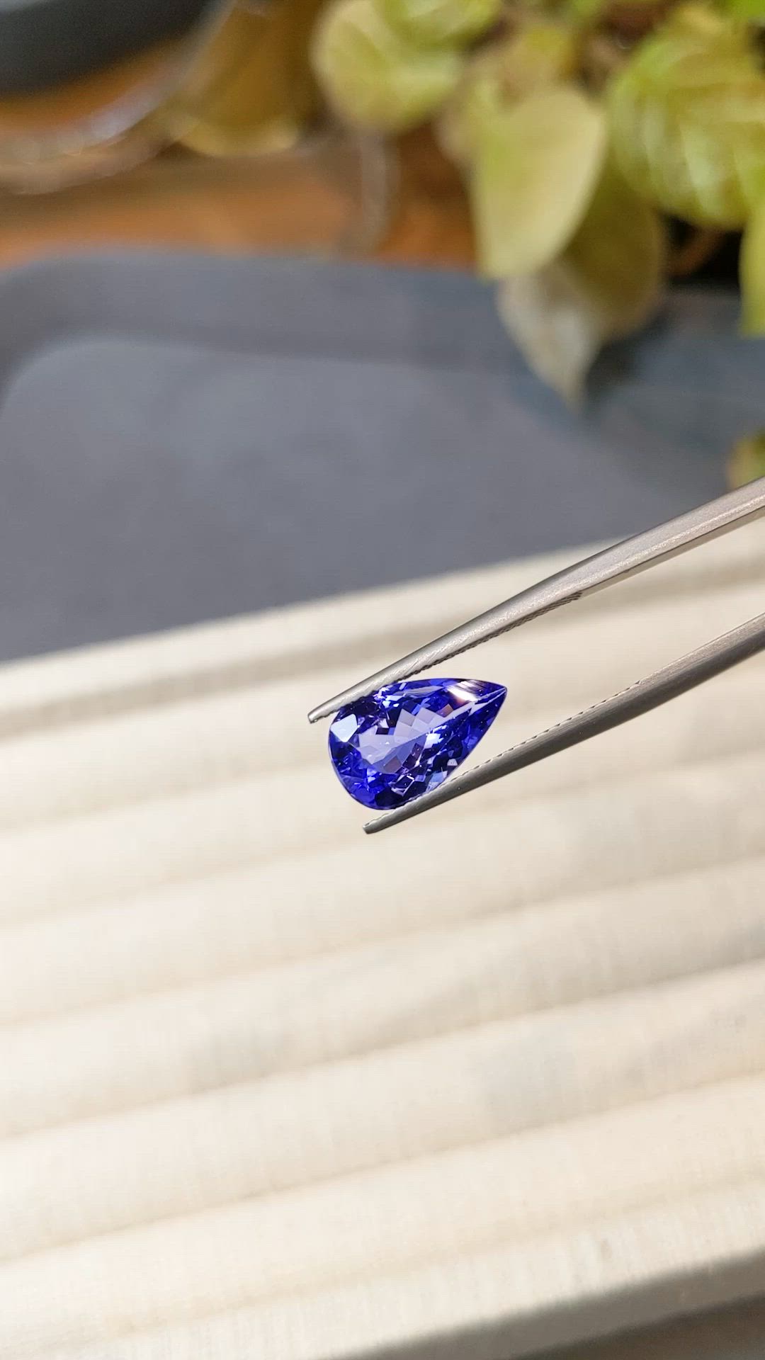 2.88 Ct. Violetish Blue Tanzanite from Tanzania Size Video