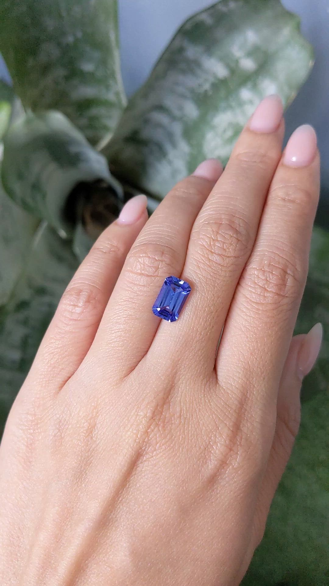 3.09 Ct. Violet Tanzanite from Tanzania Size Video