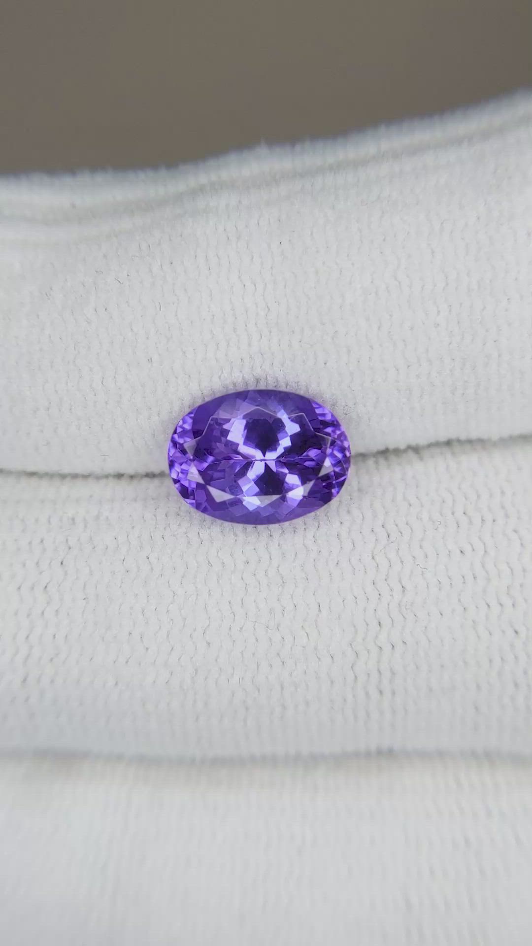 2.68 Ct. Violet Tanzanite from Tanzania Size Video