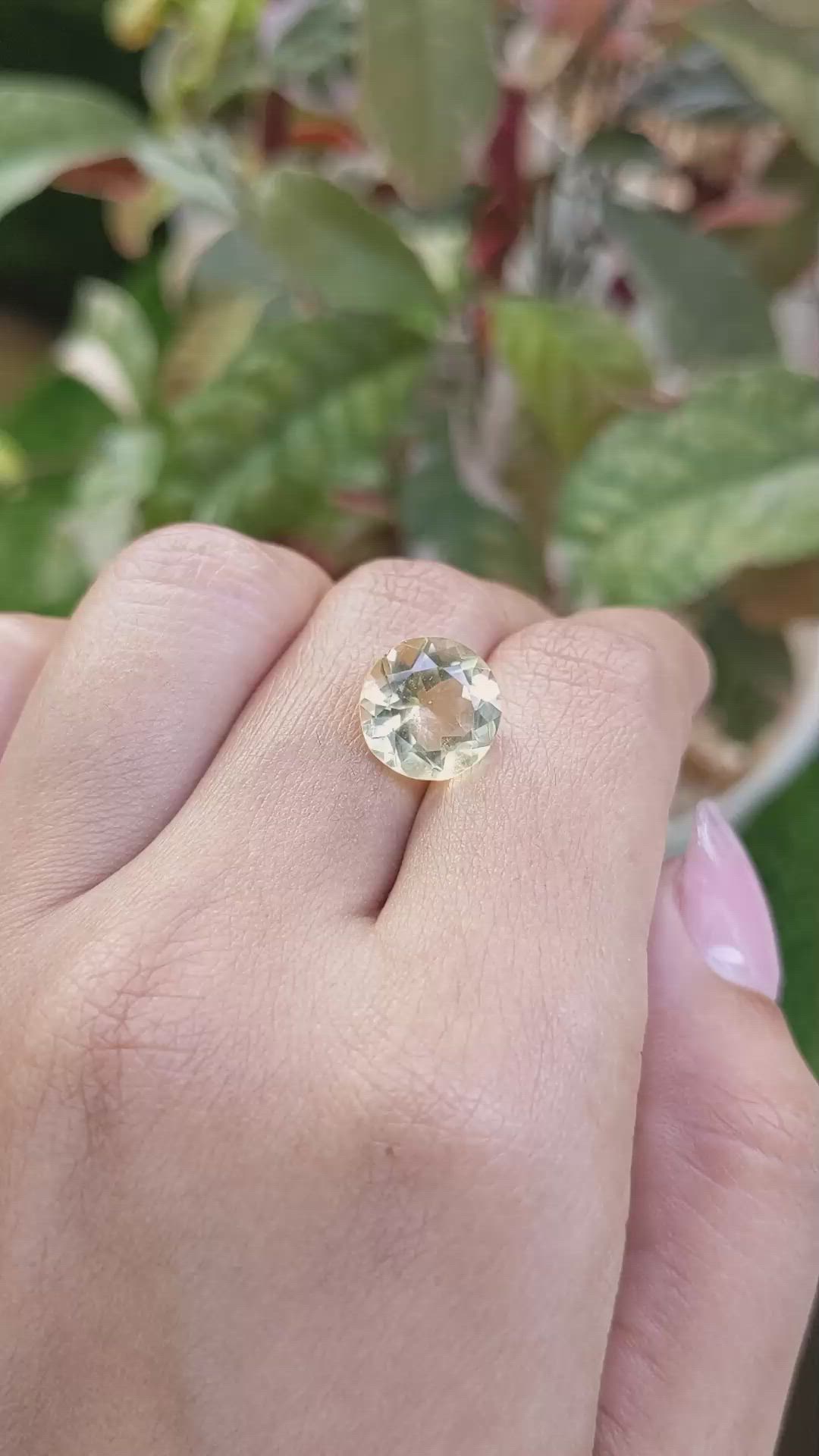 4.20 Ct. Yellow Quartz from Madagascar Size Video