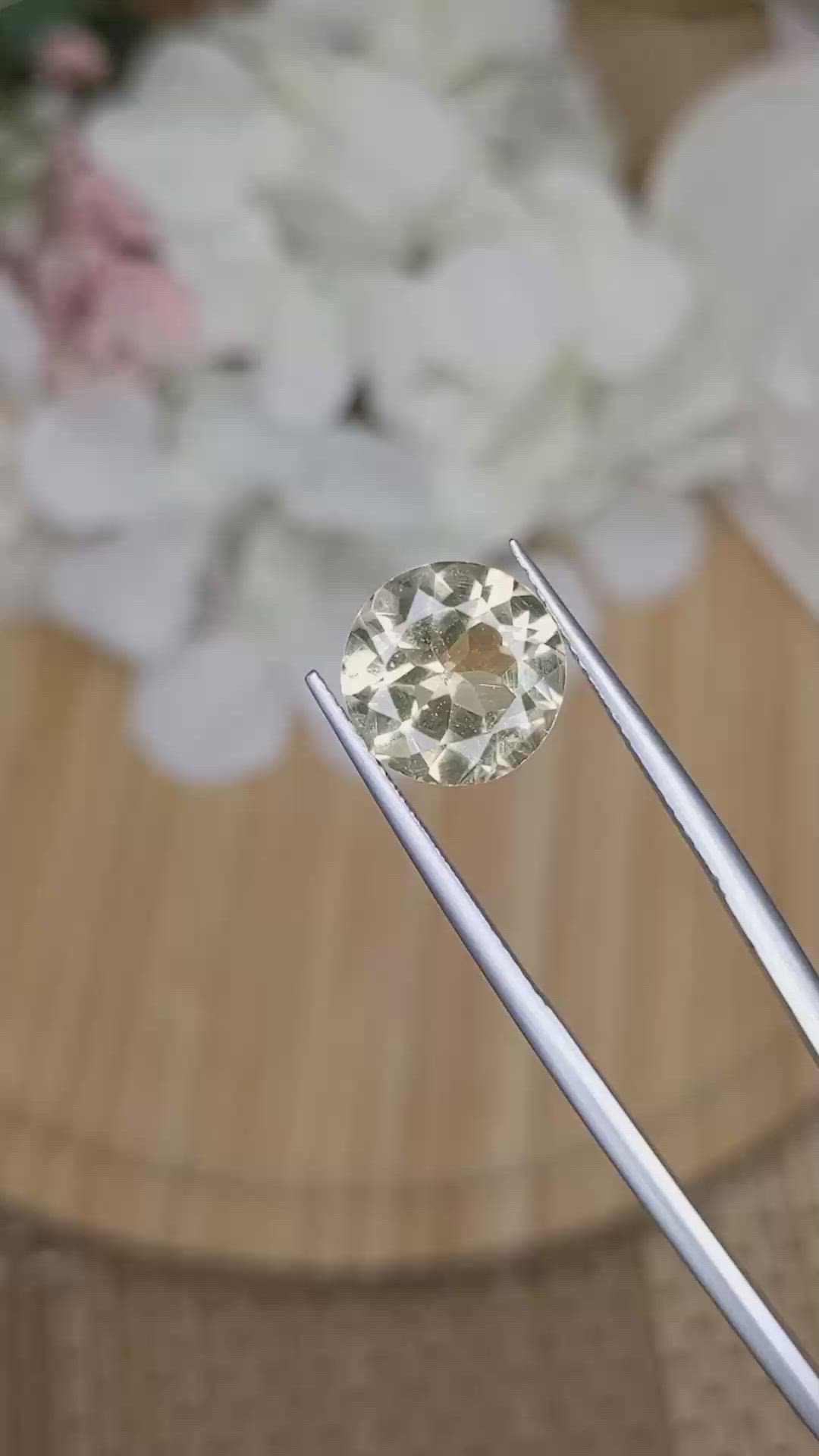 4.20 Ct. Yellow Quartz from Madagascar Size Video