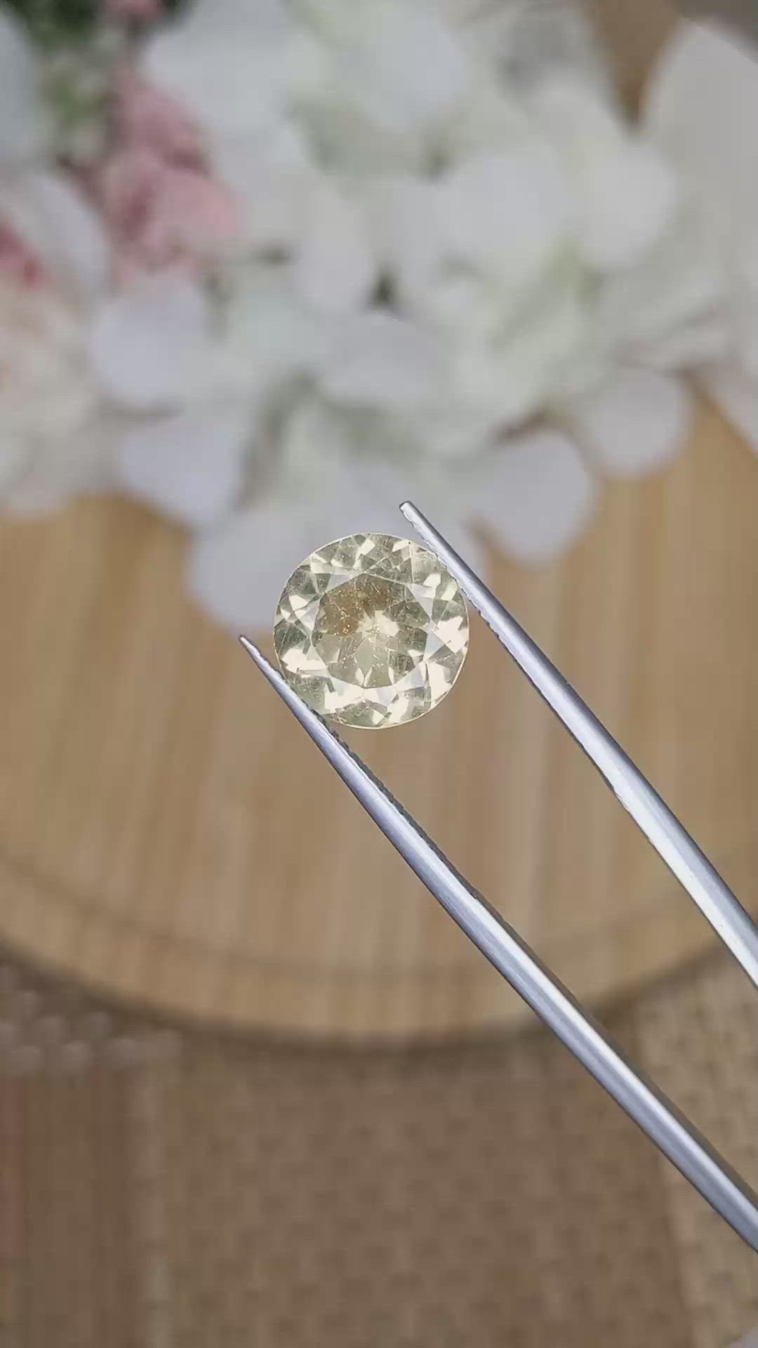 4.15 Ct. Yellow Quartz from Madagascar Size Video