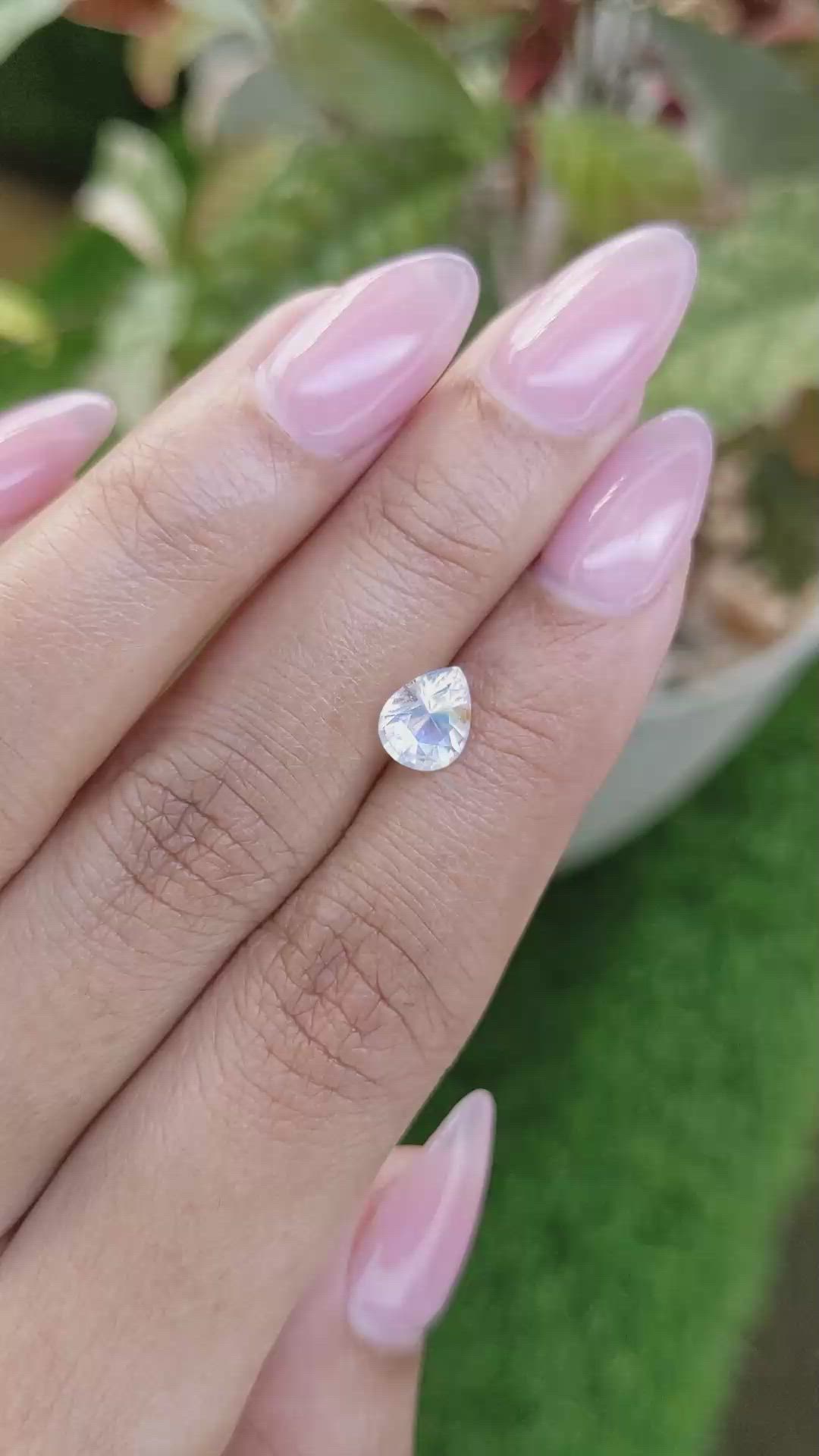 0.97 Ct. Rainbow Moonstone from Ceylon (Sri Lanka) Size Video