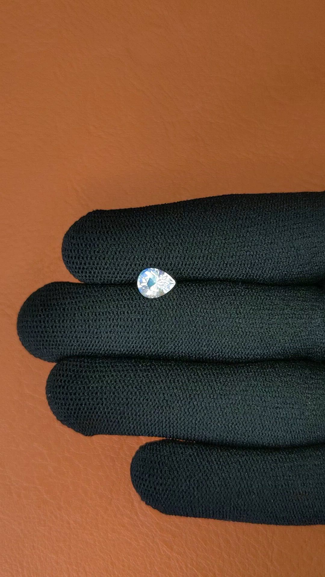 0.97 Ct. Rainbow Moonstone from Ceylon (Sri Lanka) Size Video