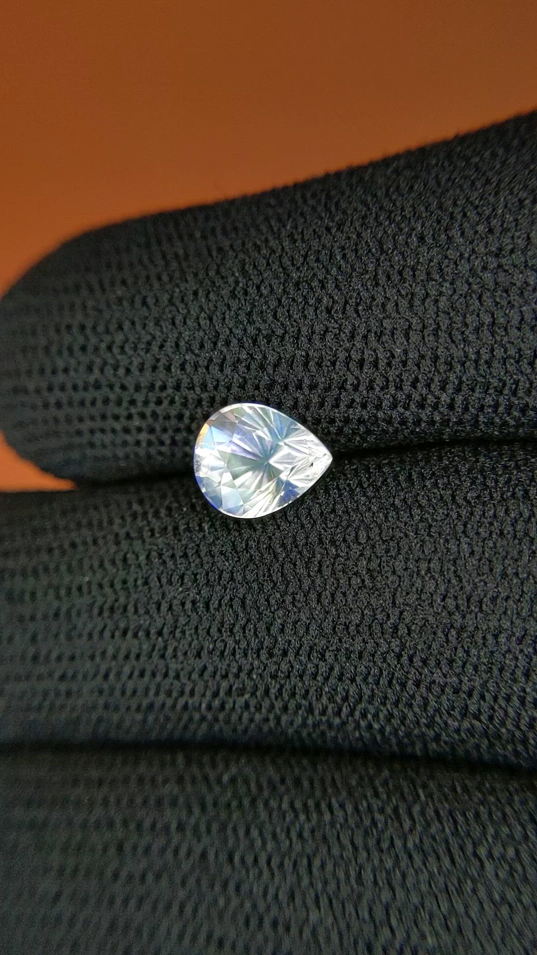 1.33 Ct. Rainbow Moonstone from Ceylon (Sri Lanka) Size Video